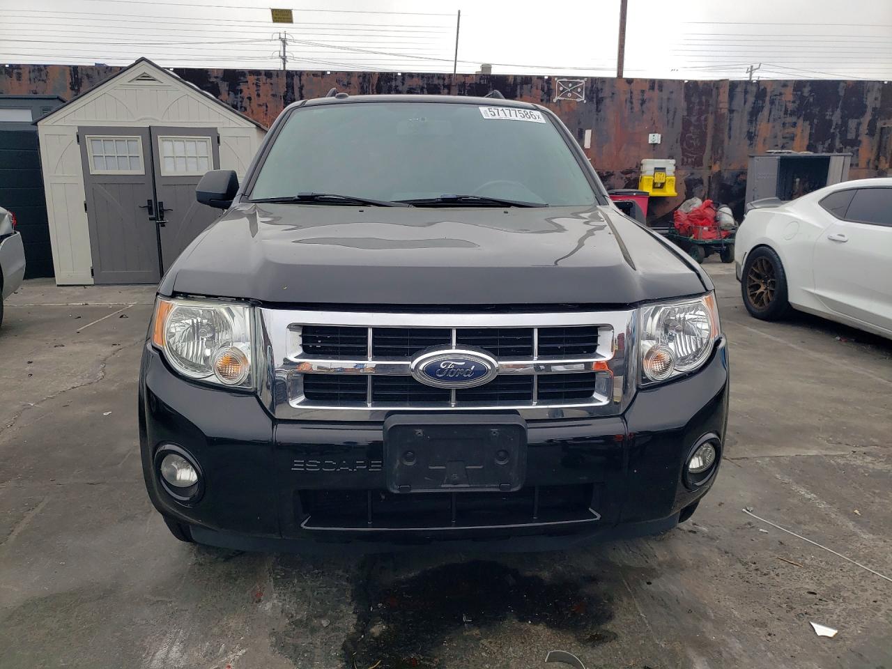 2010 Ford Escape Xlt Black vin: 1FMCU0D79AKC43185