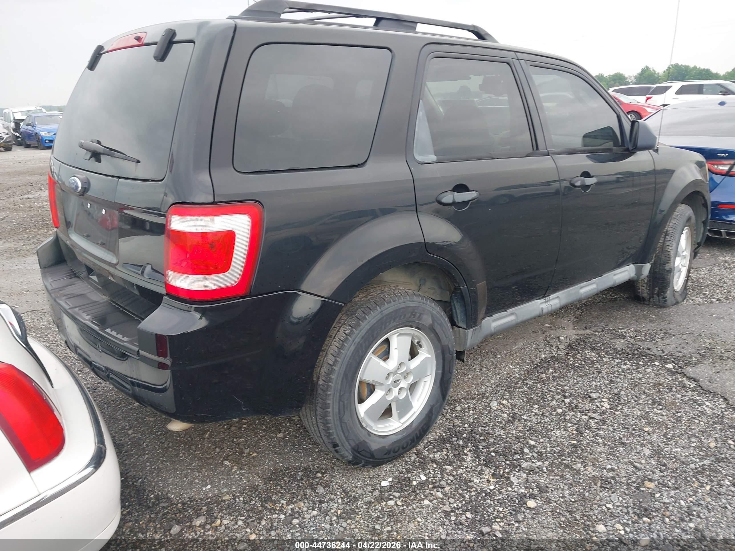 2010 Ford Escape Xlt Black vin: 1FMCU0D79AKC61069