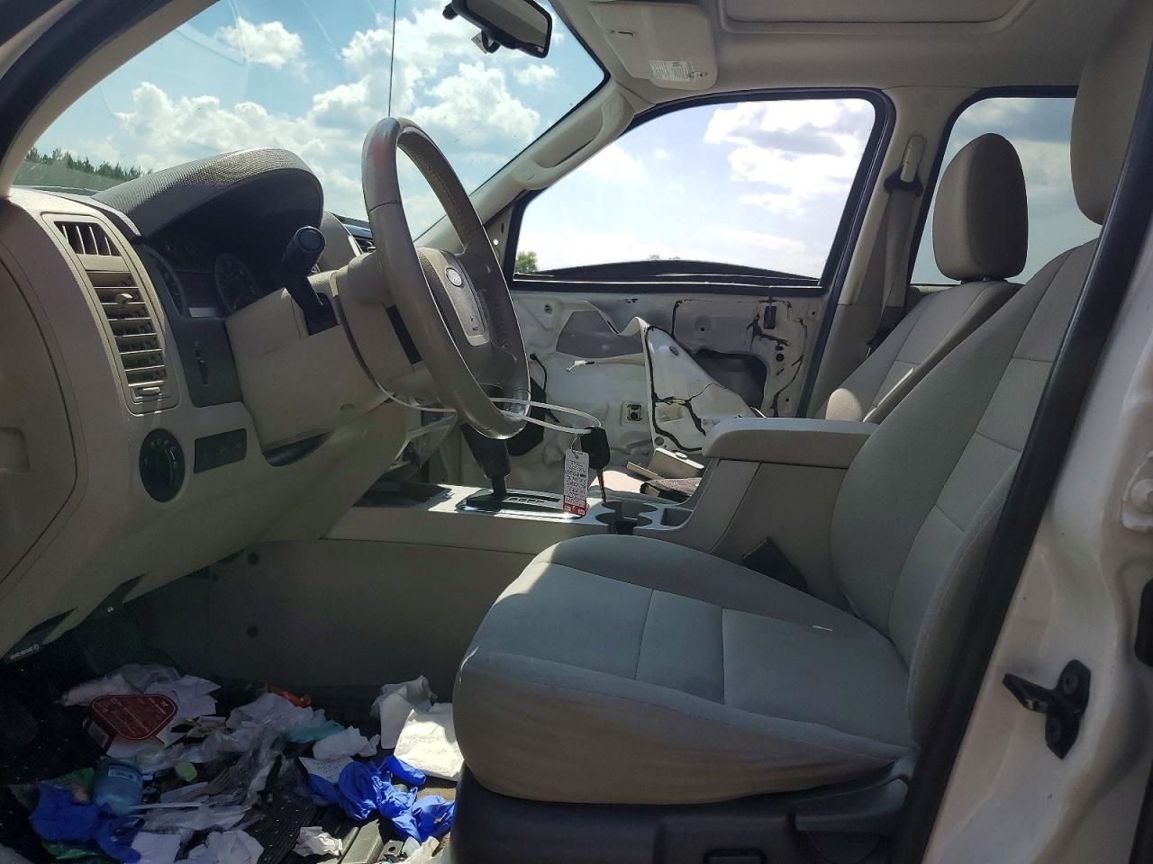 2010 Ford Escape Xlt Белый vin: 1FMCU0D79AKC65574