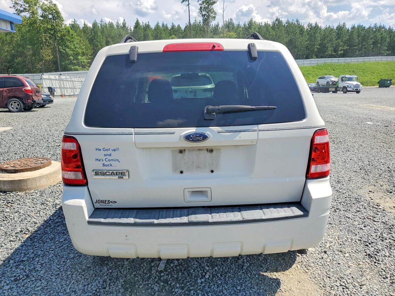 2010 Ford Escape Xlt Белый vin: 1FMCU0D79AKC65574
