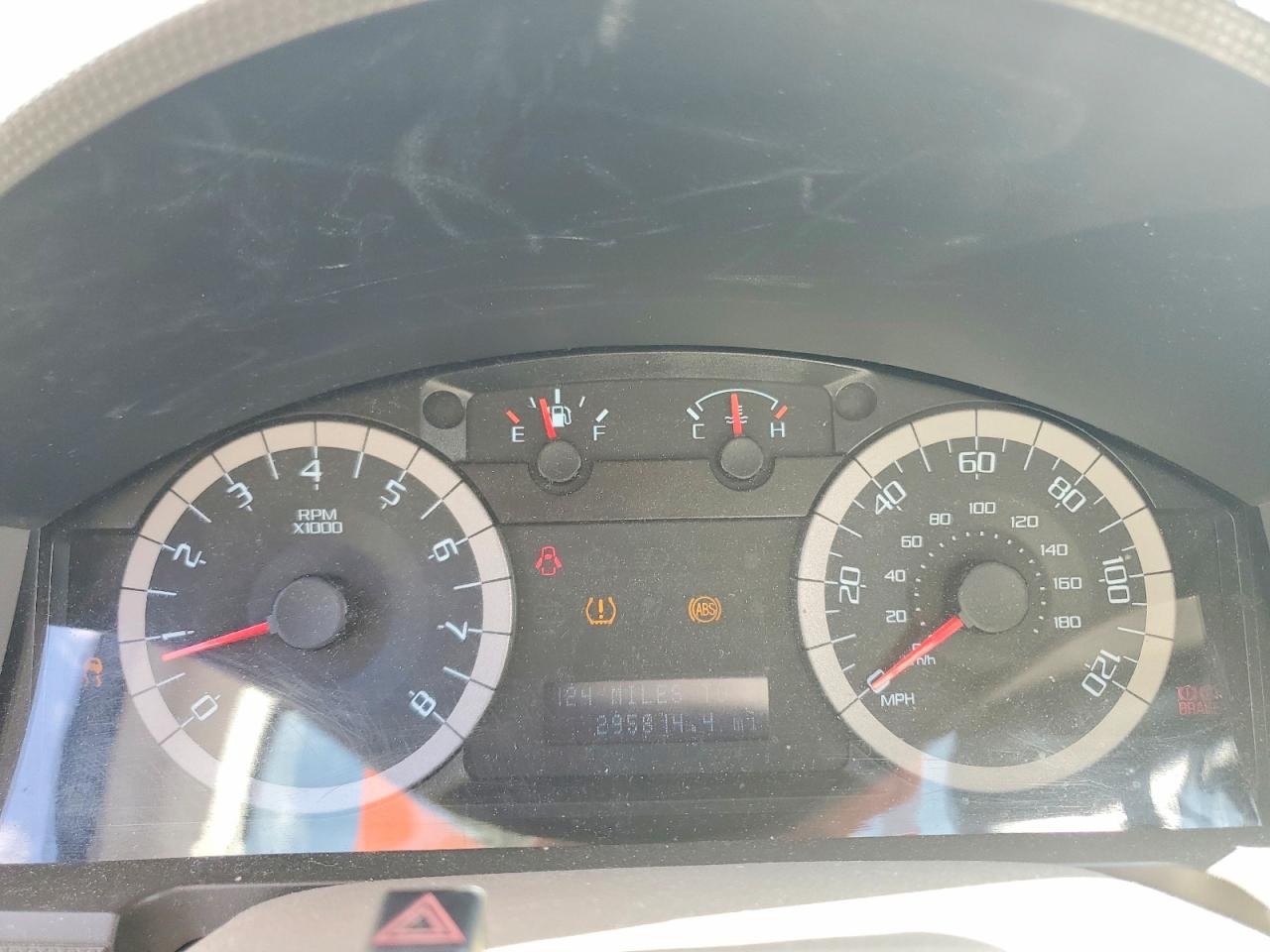 2010 Ford Escape Xlt Белый vin: 1FMCU0D79AKC65574