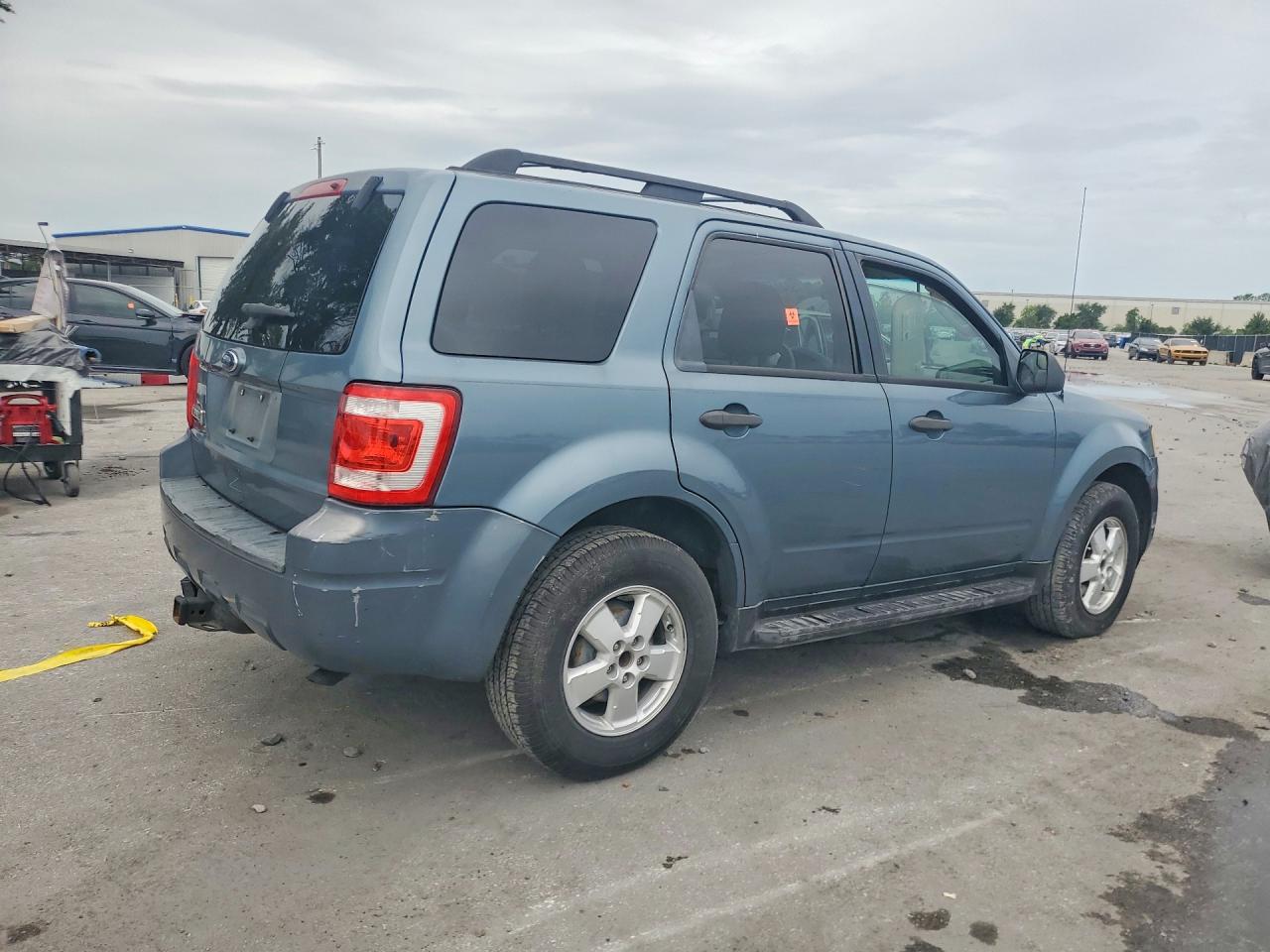 2010 Ford Escape Xlt Blue vin: 1FMCU0D79AKC99983