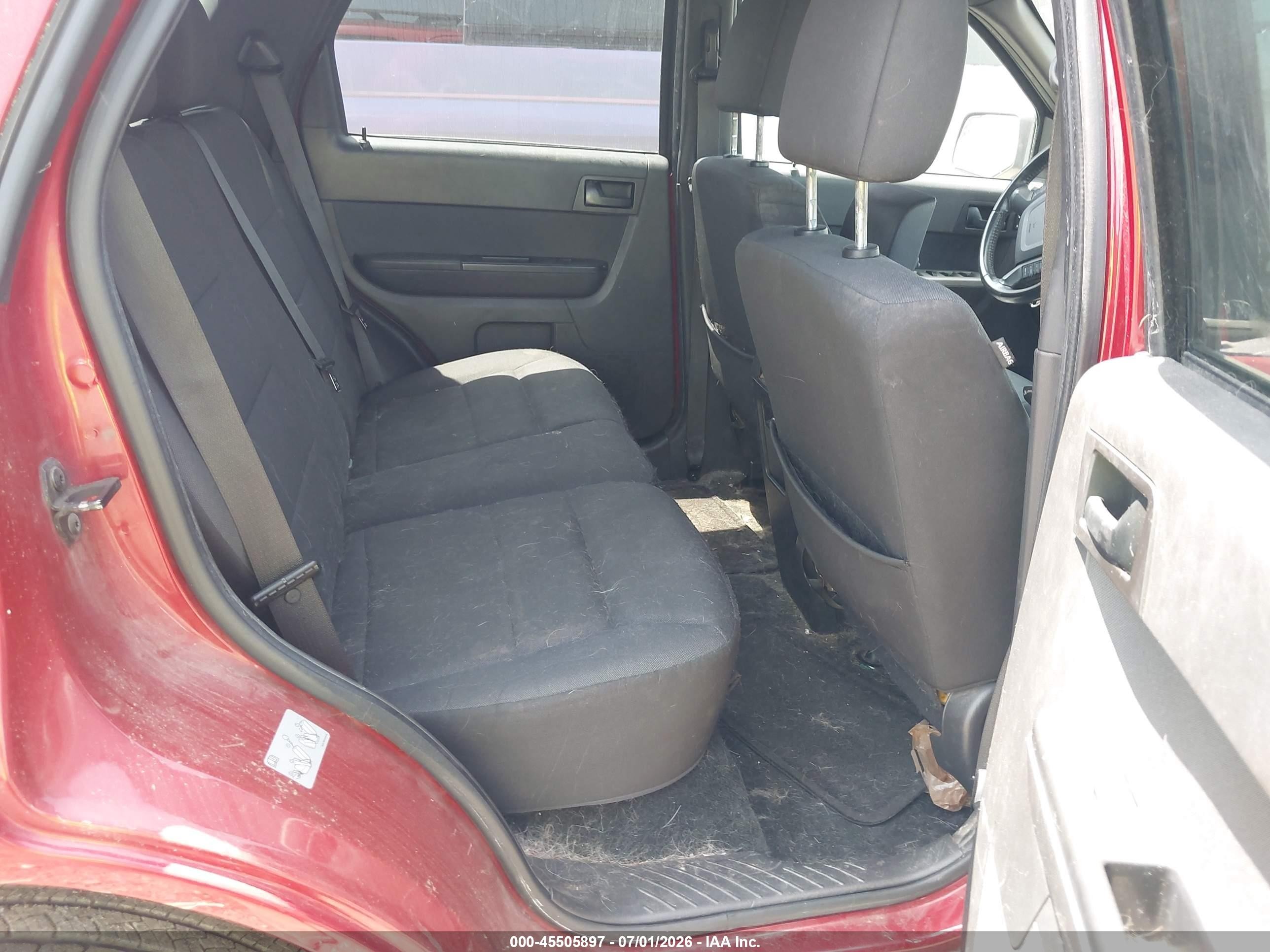 2011 Ford Escape Xlt Burgundy vin: 1FMCU0D79BKA37429