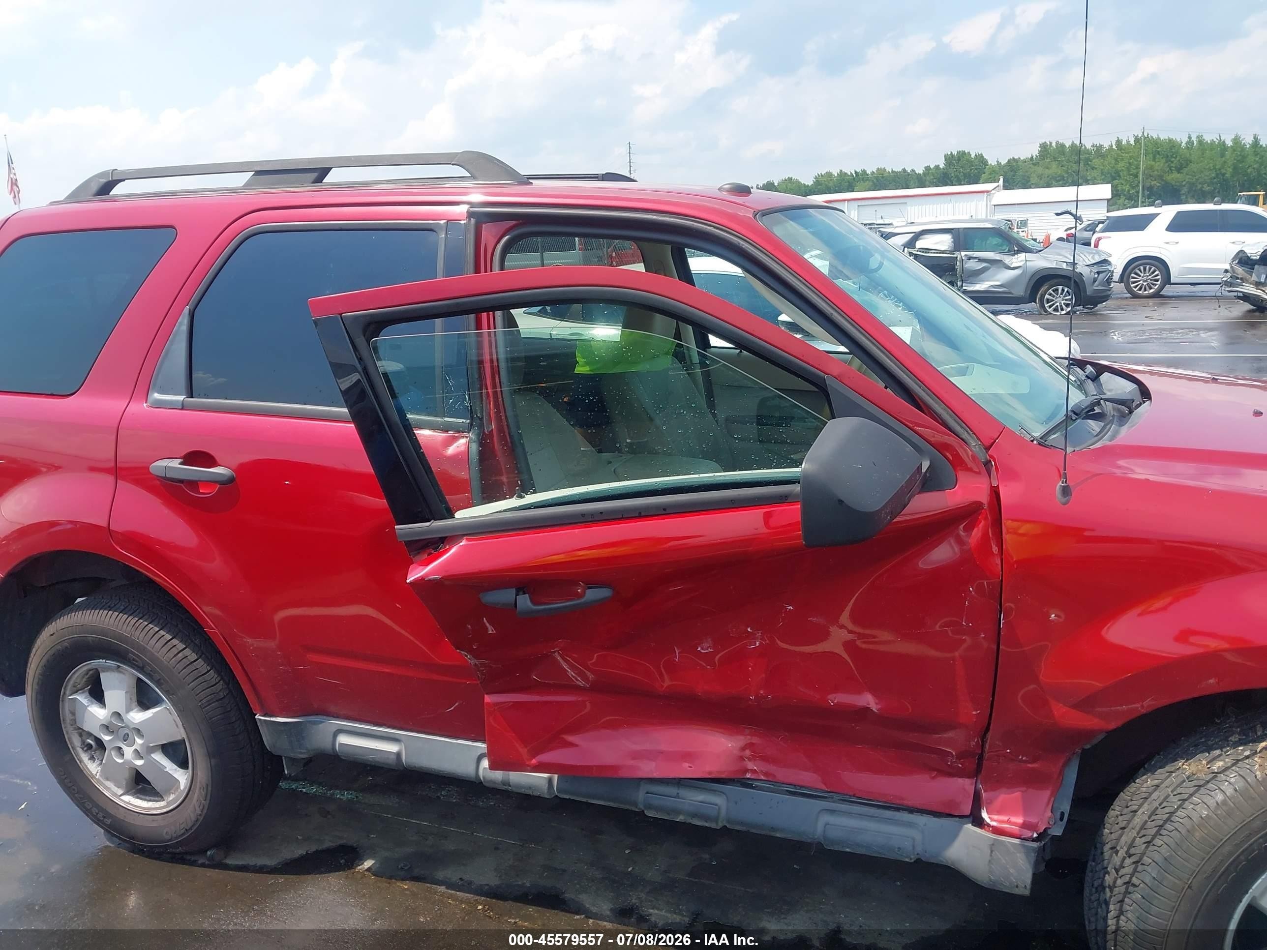 2011 Ford Escape Xlt Red vin: 1FMCU0D79BKA92513