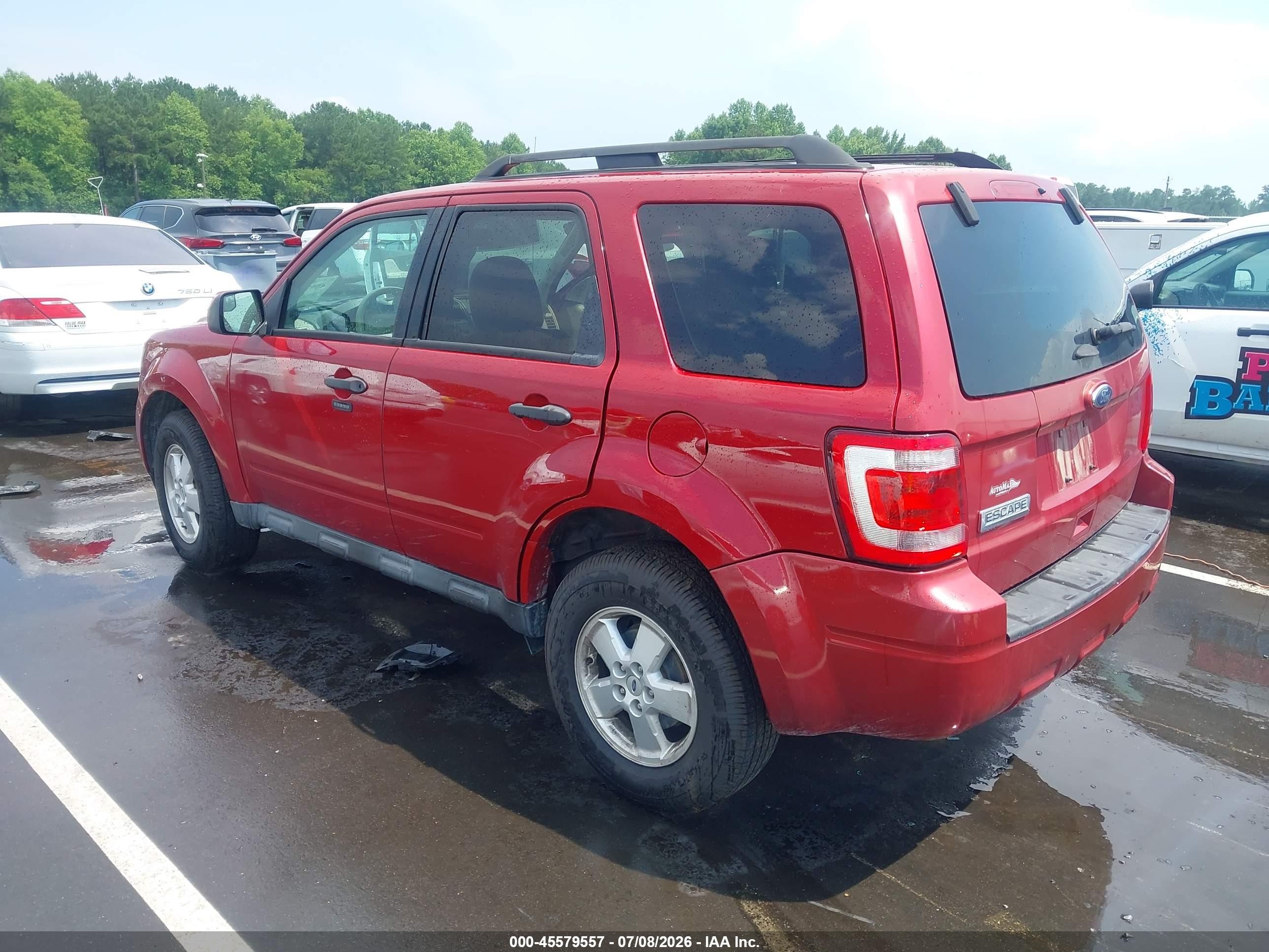 2011 Ford Escape Xlt Red vin: 1FMCU0D79BKA92513