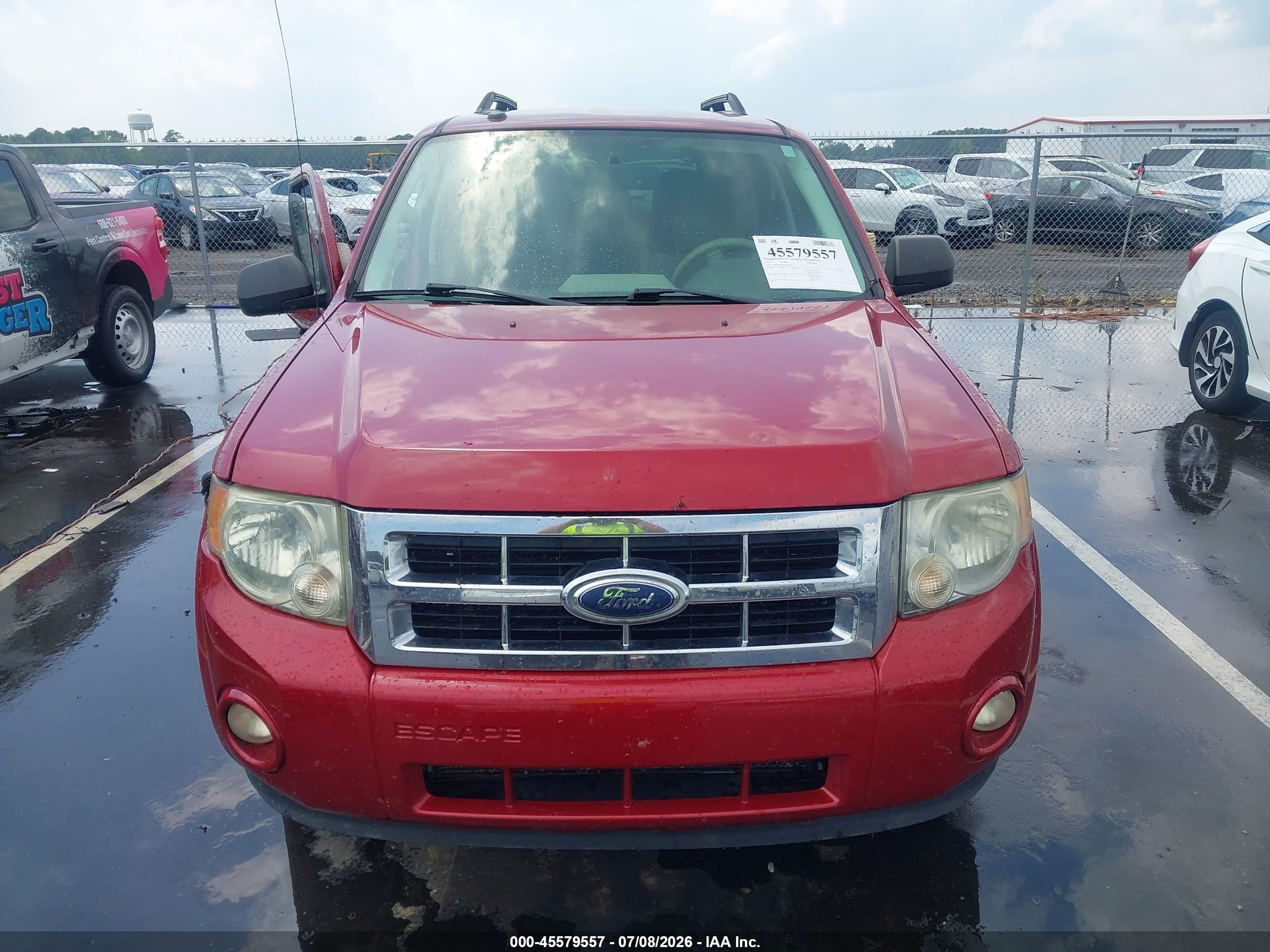 2011 Ford Escape Xlt Red vin: 1FMCU0D79BKA92513
