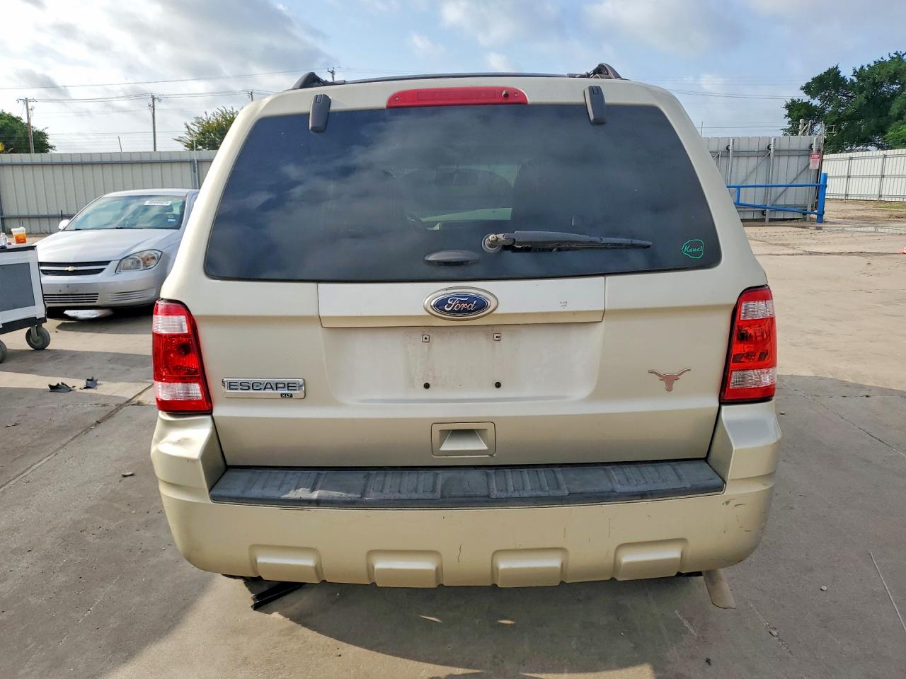 2011 Ford Escape Xlt Tan vin: 1FMCU0D79BKB64908