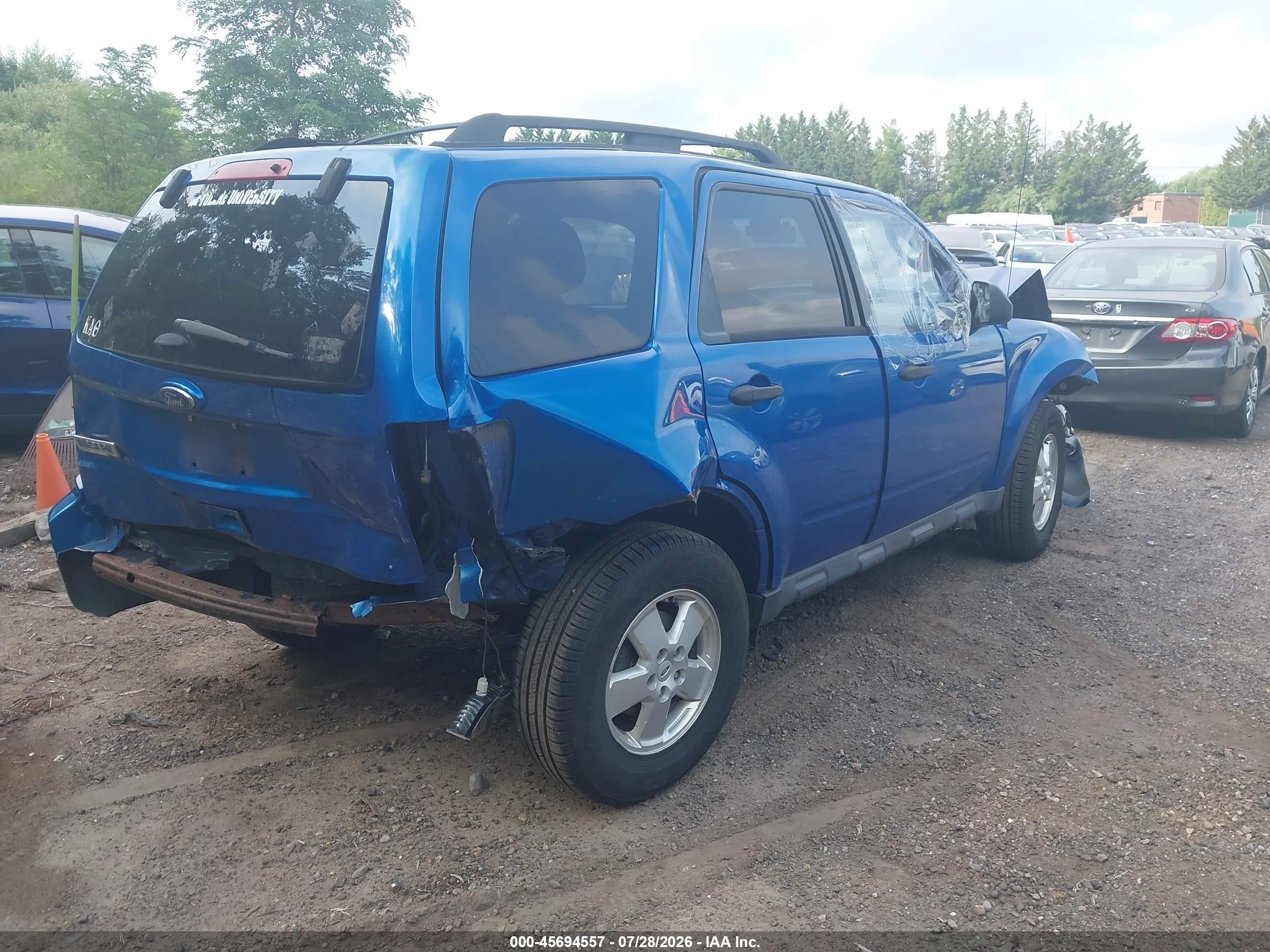 2012 Ford Escape Xlt Blue vin: 1FMCU0D79CKA97776