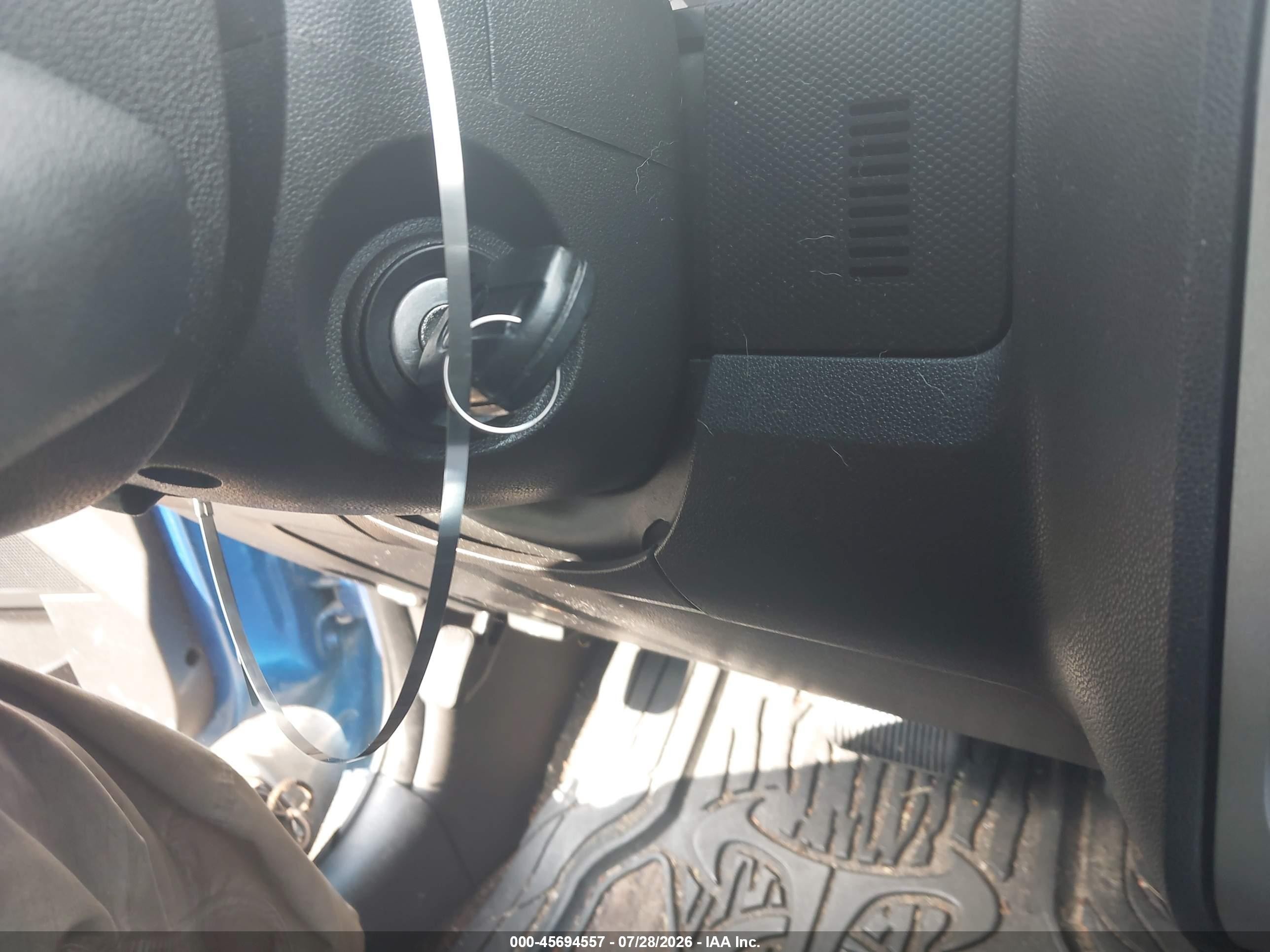 2012 Ford Escape Xlt Blue vin: 1FMCU0D79CKA97776