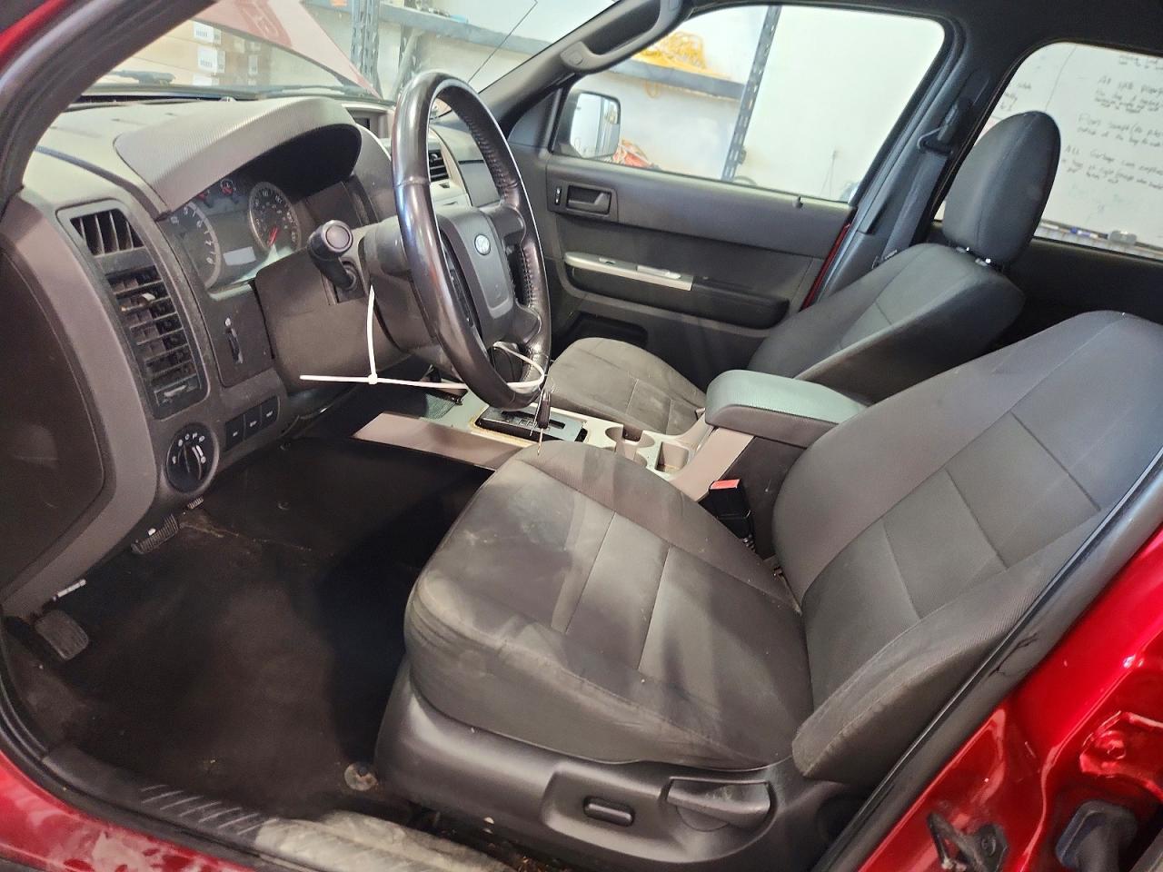 2012 Ford Escape Xlt Red vin: 1FMCU0D79CKB30940