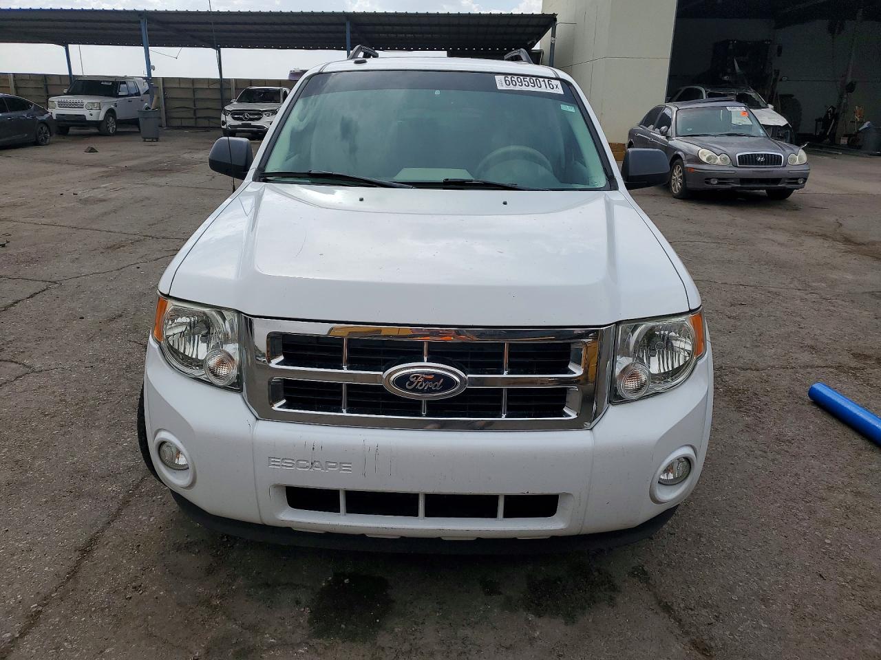 2012 Ford Escape Xlt White vin: 1FMCU0D79CKC85228