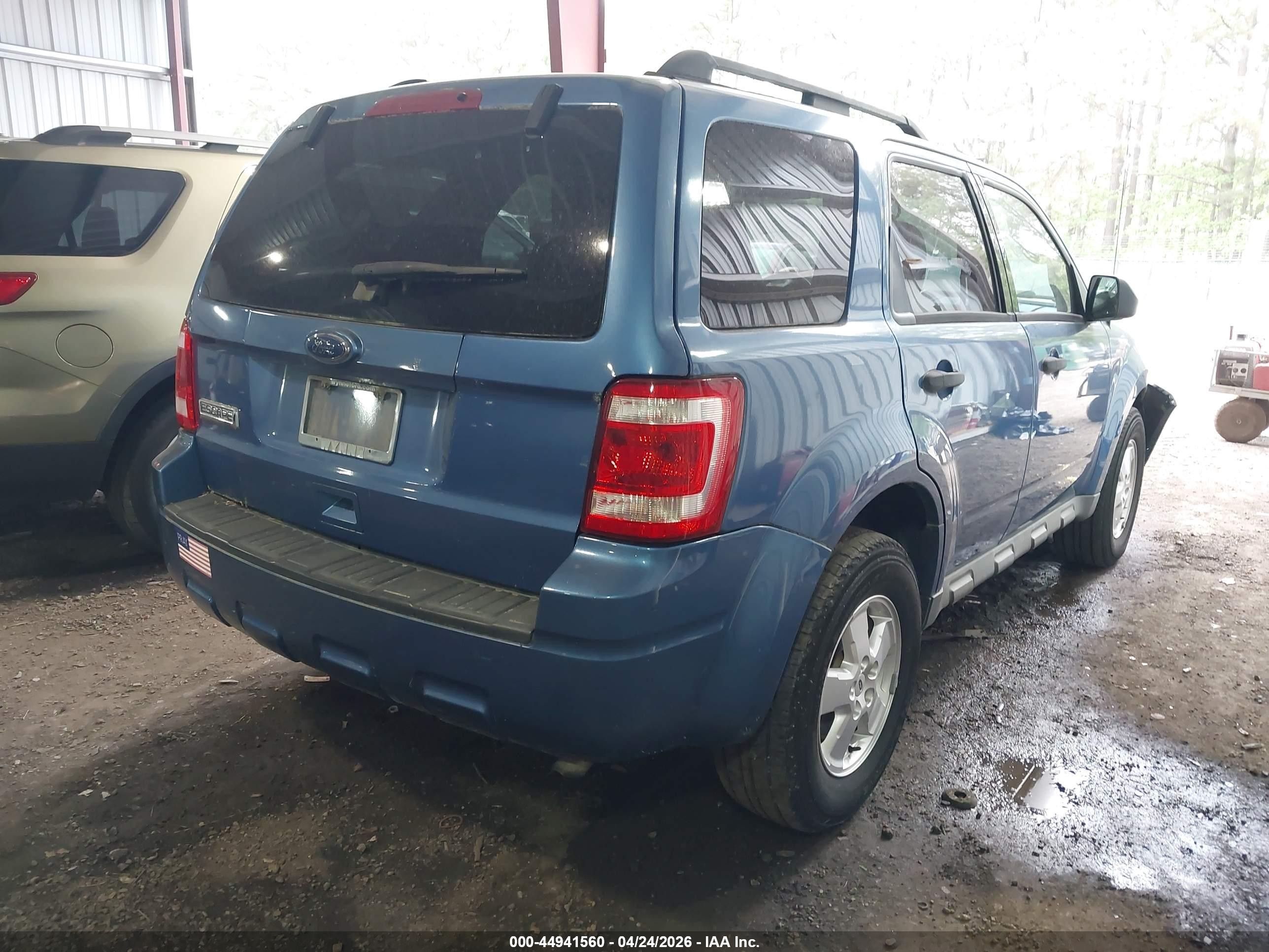 2010 Ford Escape Xlt Blue vin: 1FMCU0D7XAKA04860