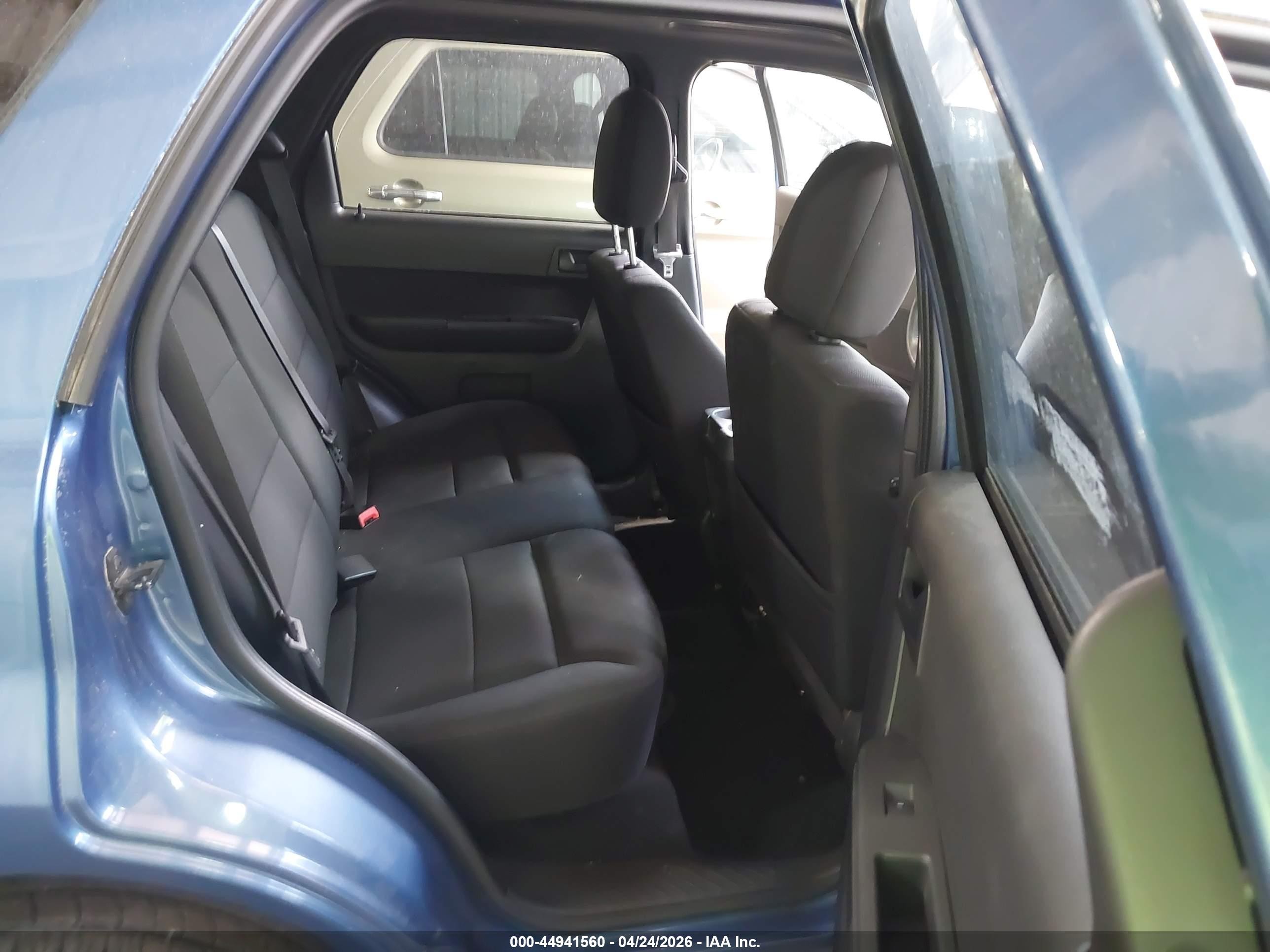 2010 Ford Escape Xlt Blue vin: 1FMCU0D7XAKA04860