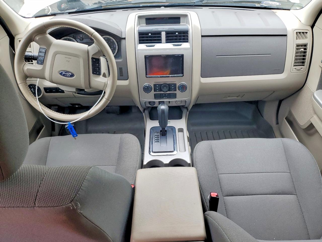 2010 Ford Escape Xlt Beige vin: 1FMCU0D7XAKA31119