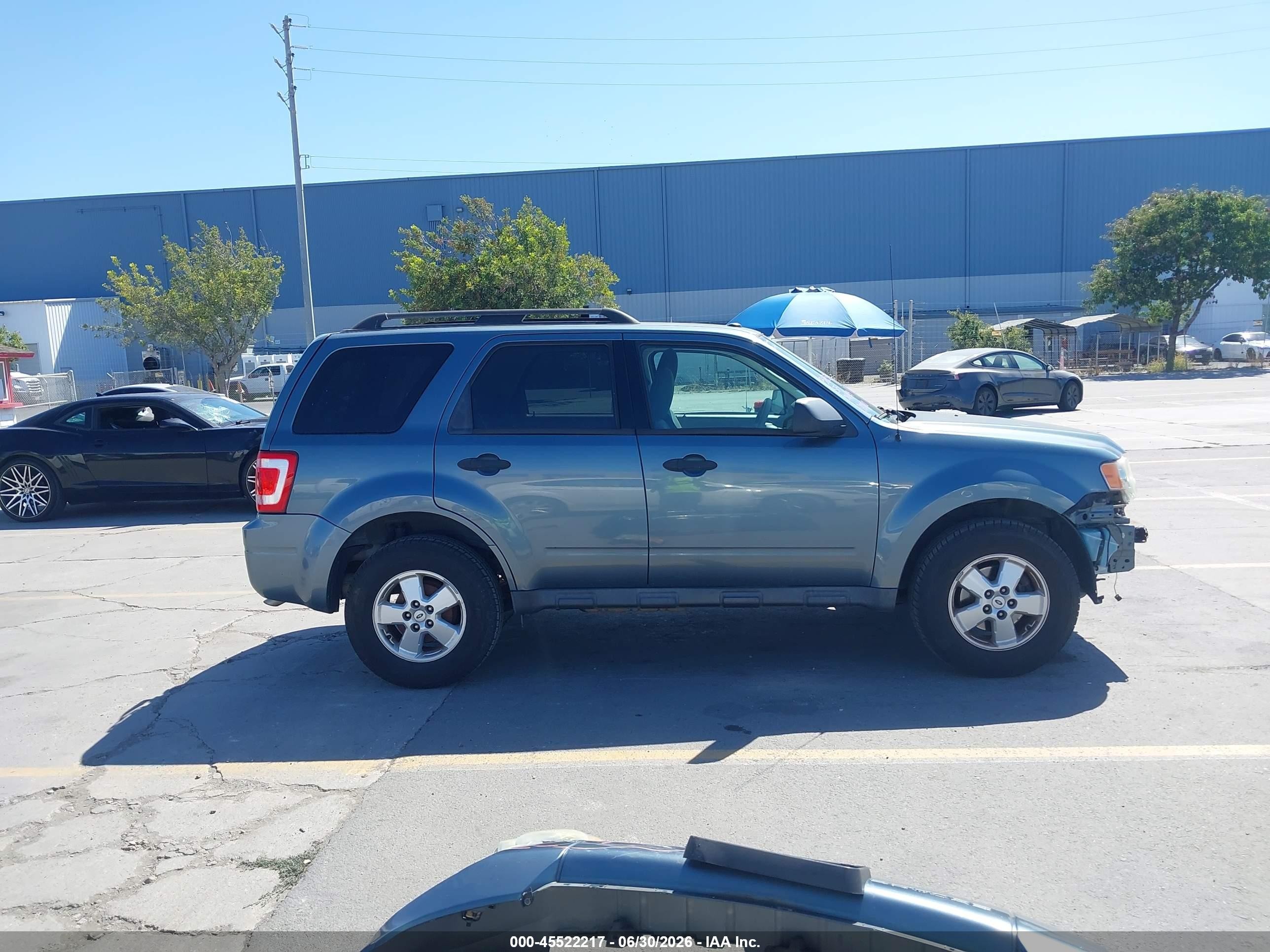 2010 Ford Escape Xlt Blue vin: 1FMCU0D7XAKB00889