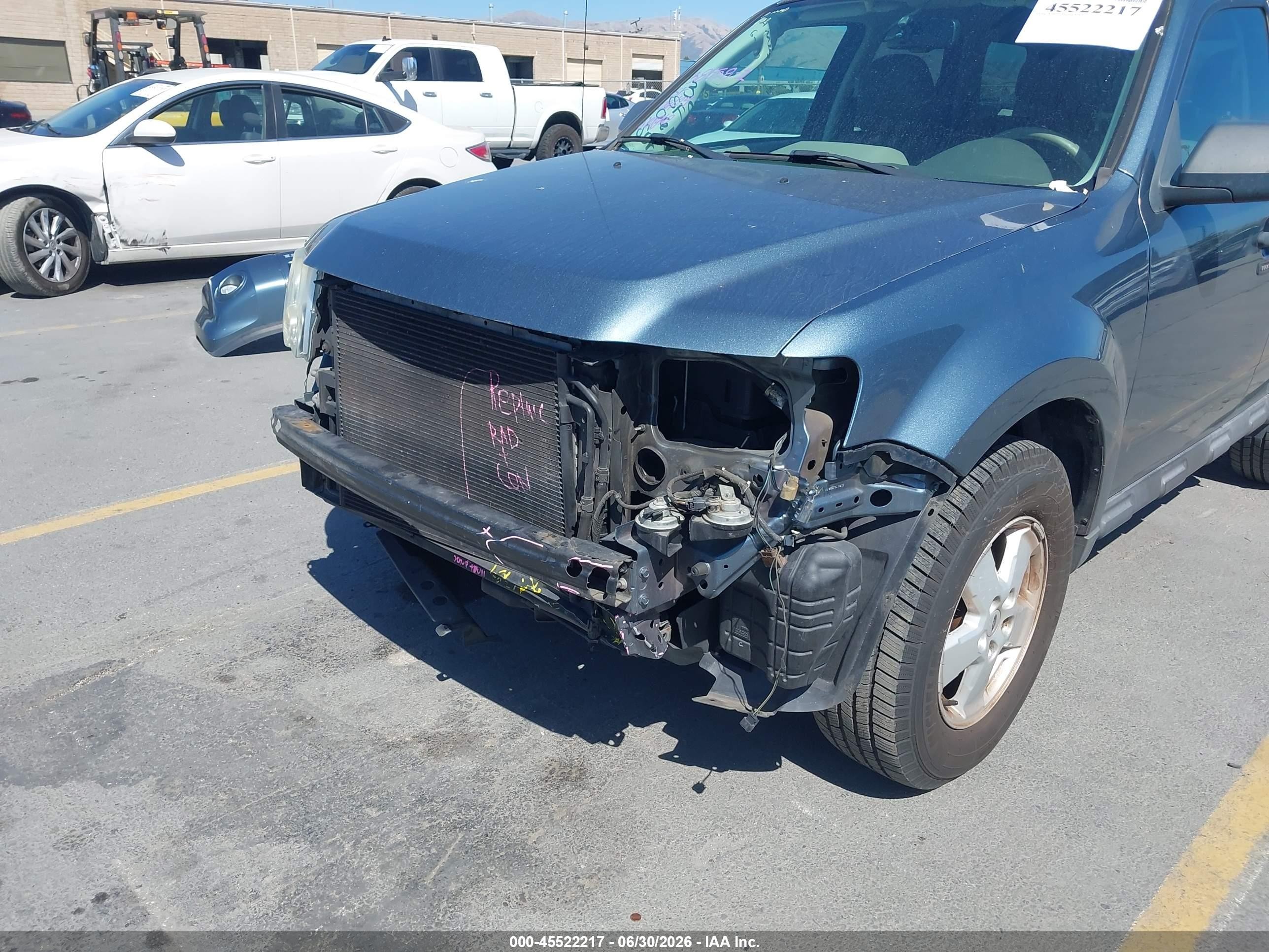 2010 Ford Escape Xlt Blue vin: 1FMCU0D7XAKB00889