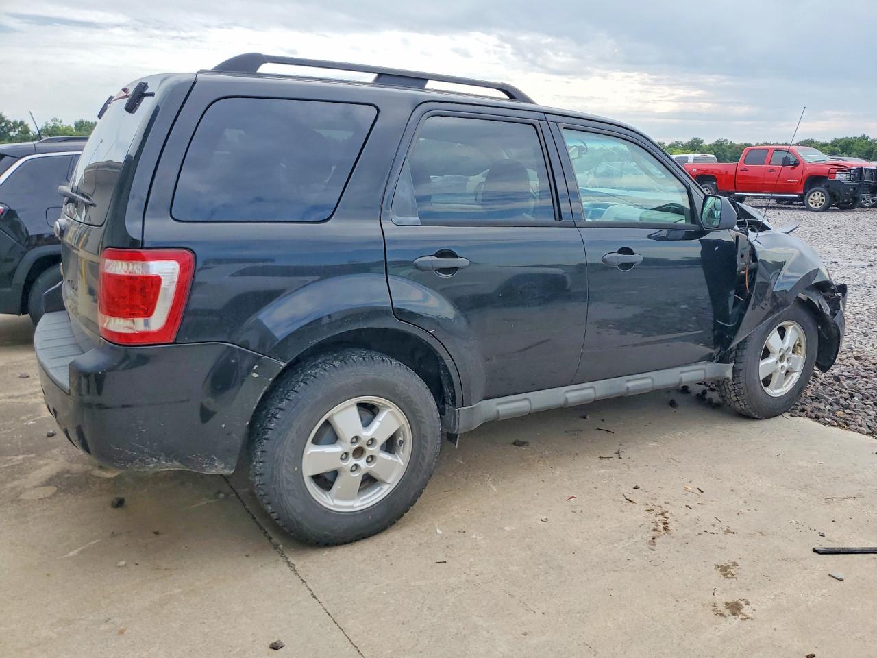 2010 Ford Escape 4d 4wd Черный vin: 1FMCU0D7XAKB62566