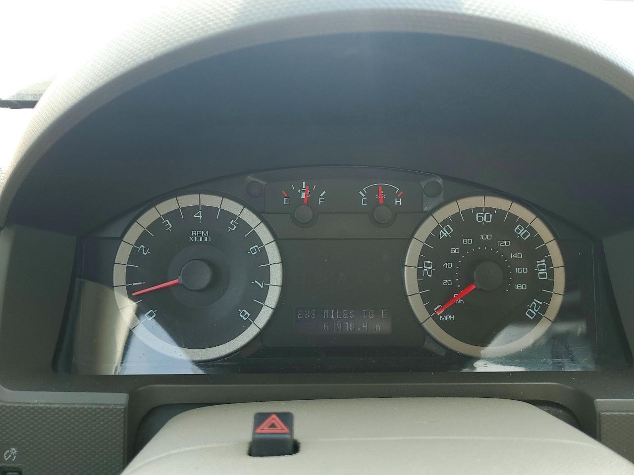 2010 Ford Escape Xlt White vin: 1FMCU0D7XAKB78752