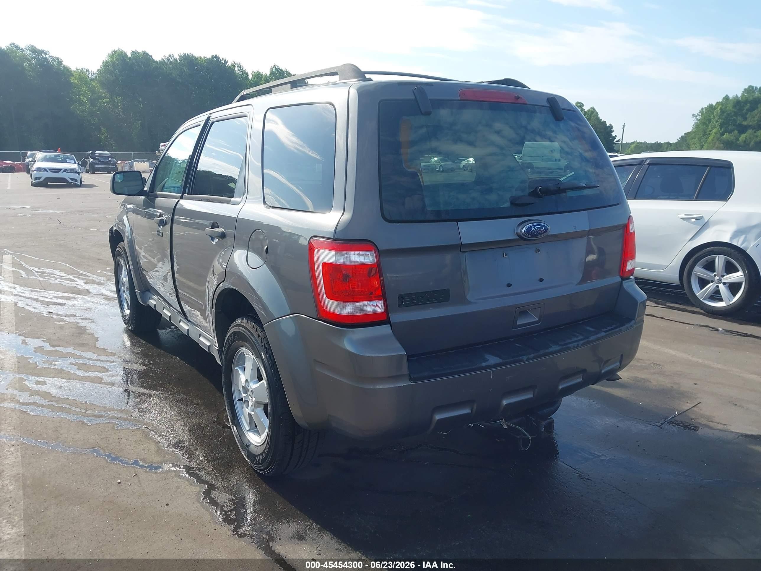 2010 Ford Escape Xlt Gray vin: 1FMCU0D7XAKB80386
