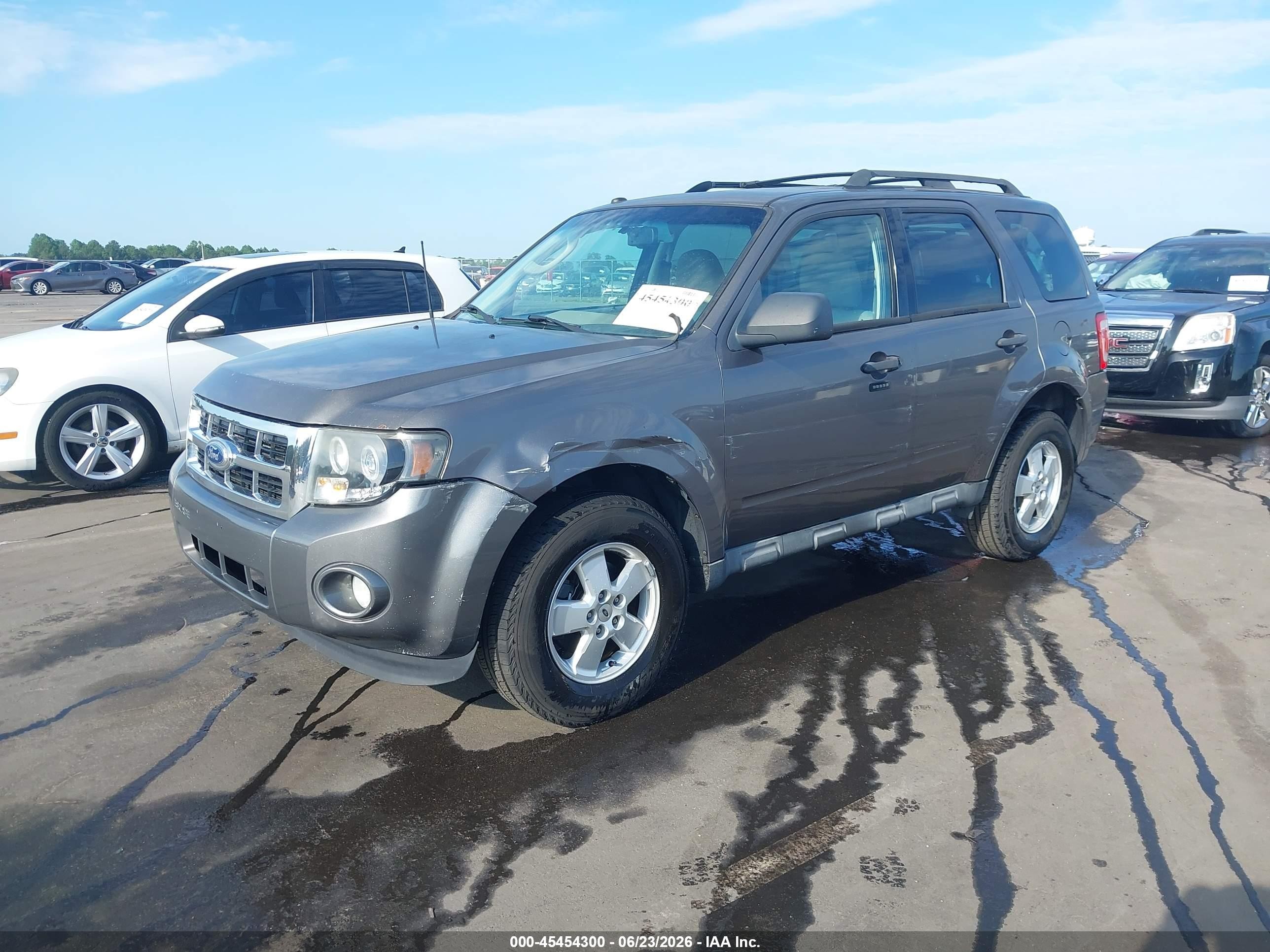 2010 Ford Escape Xlt Gray vin: 1FMCU0D7XAKB80386