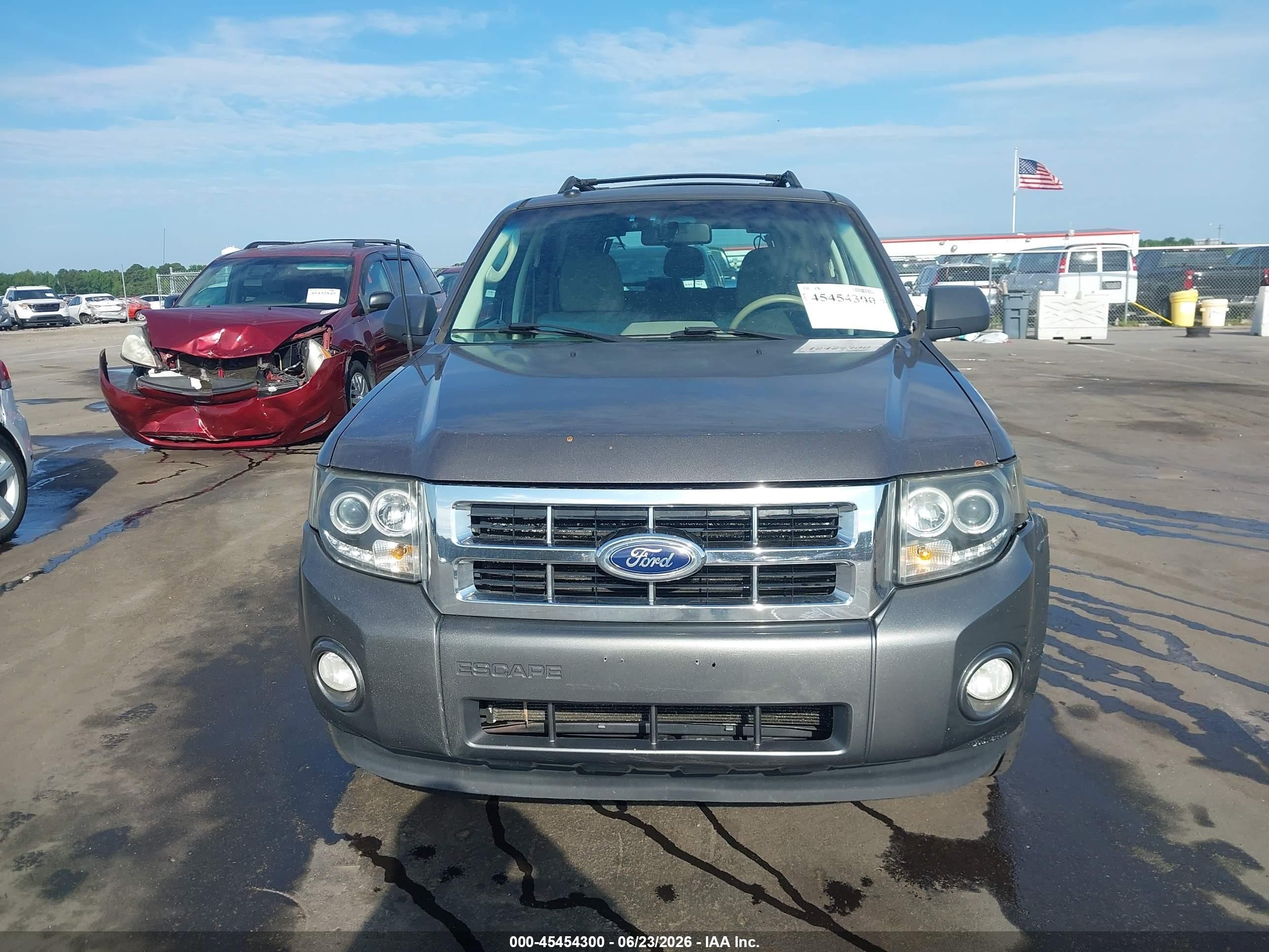 2010 Ford Escape Xlt Gray vin: 1FMCU0D7XAKB80386