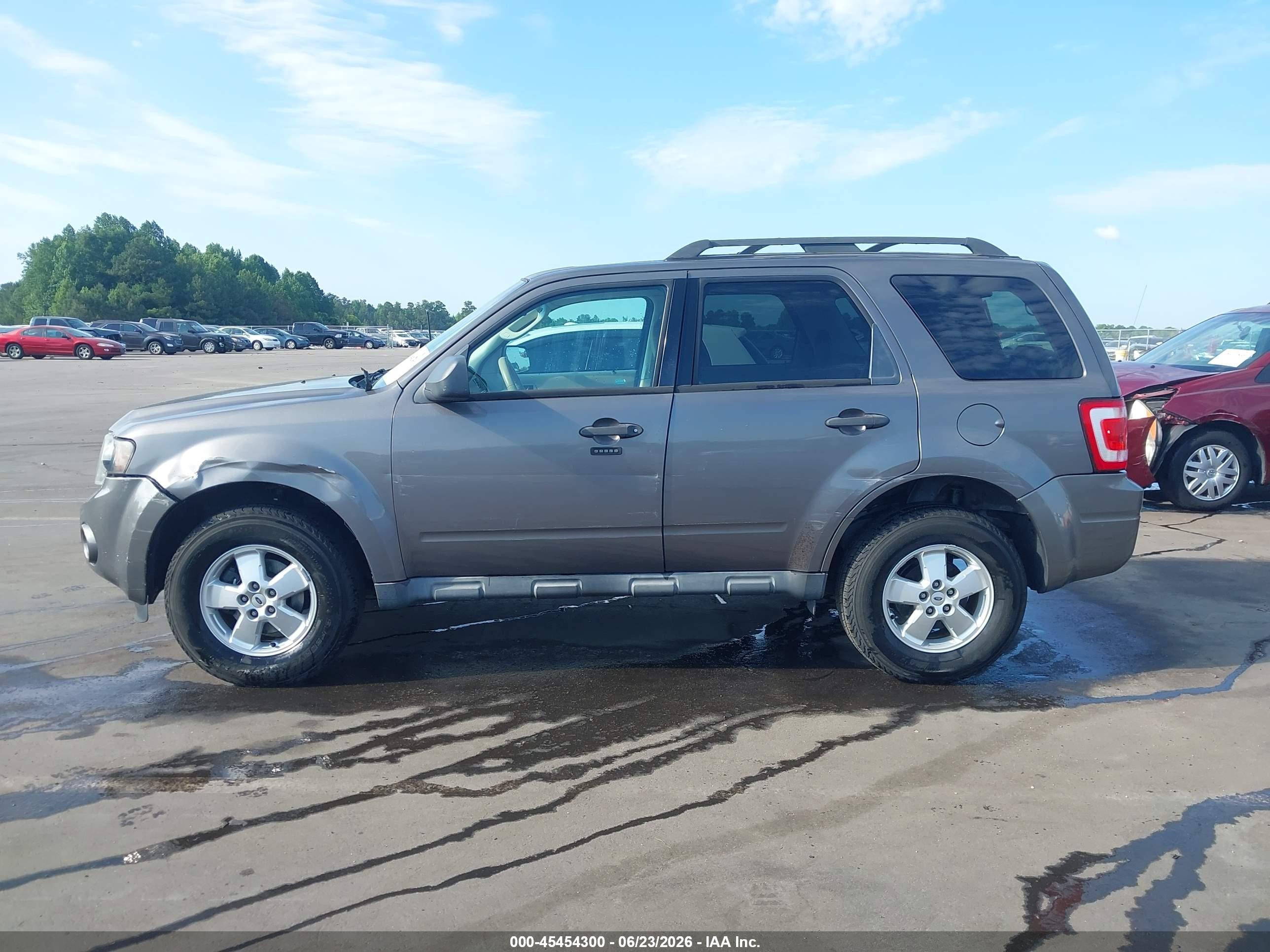 2010 Ford Escape Xlt Gray vin: 1FMCU0D7XAKB80386