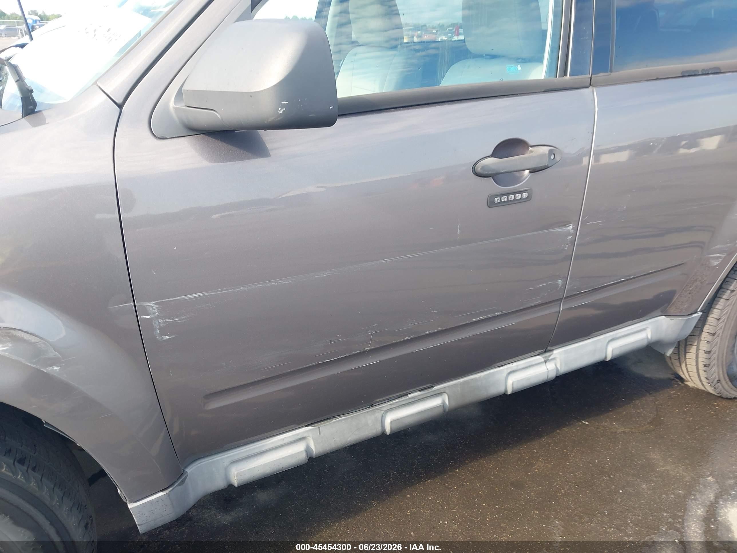 2010 Ford Escape Xlt Gray vin: 1FMCU0D7XAKB80386