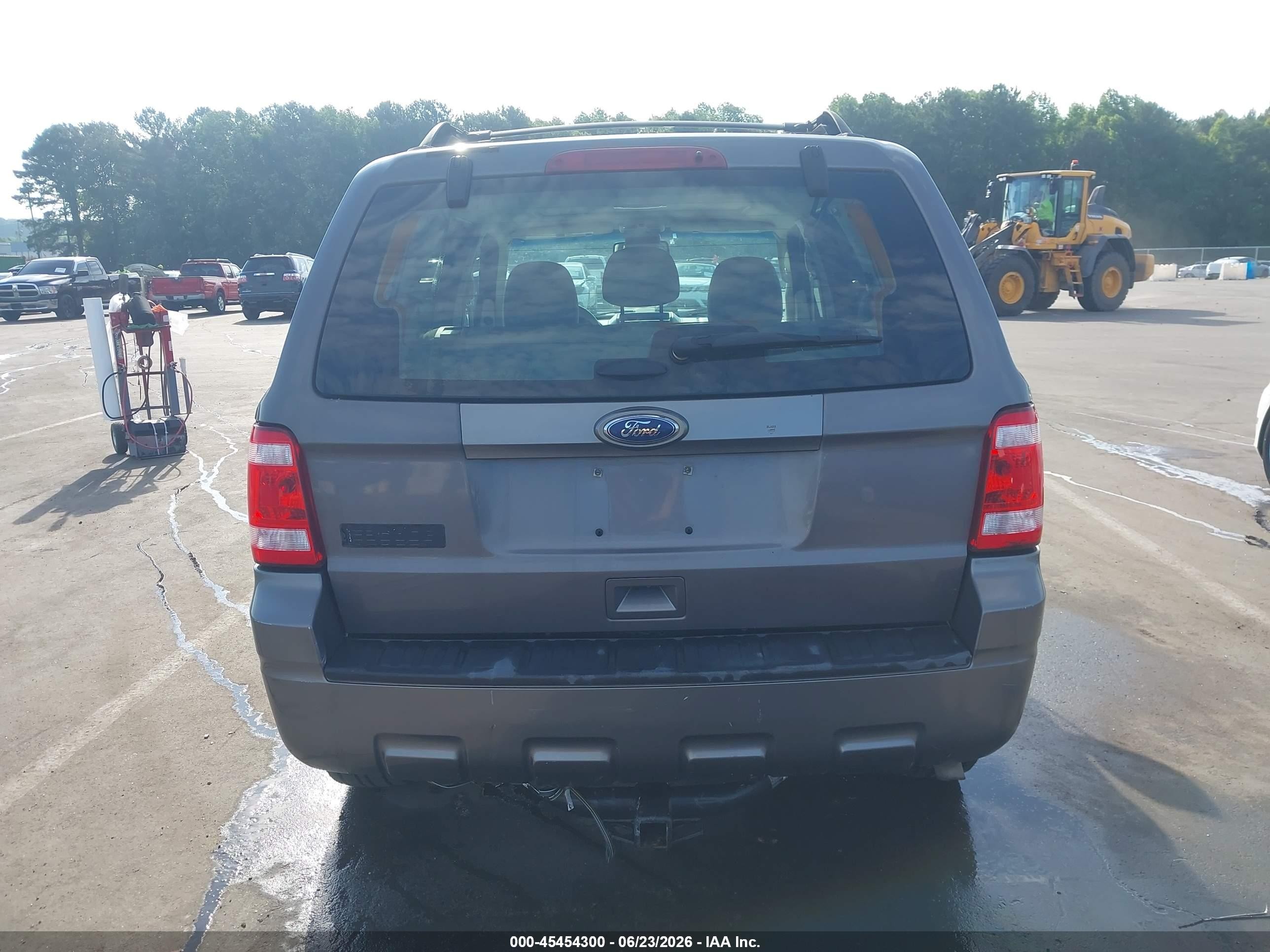 2010 Ford Escape Xlt Gray vin: 1FMCU0D7XAKB80386