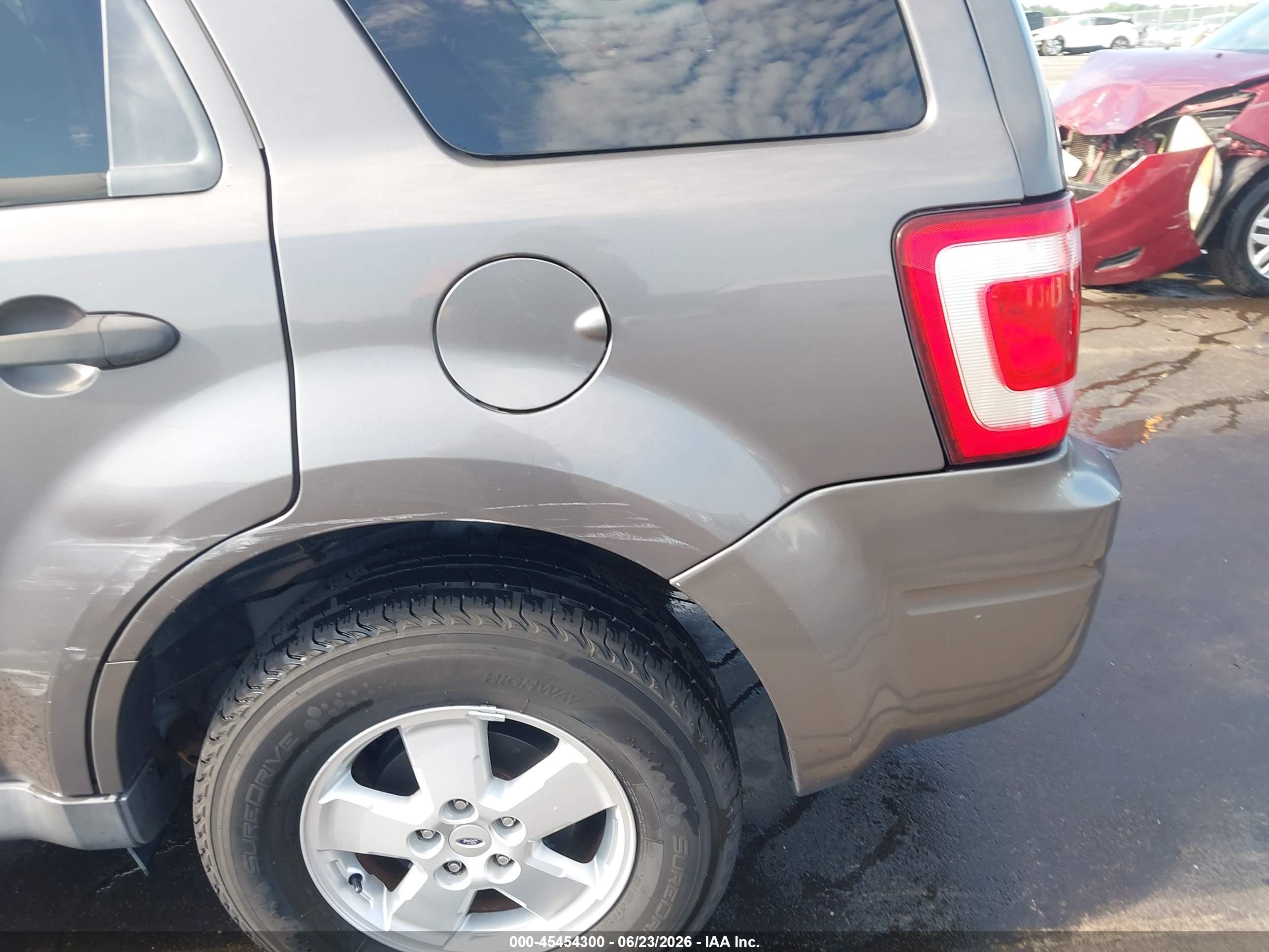 2010 Ford Escape Xlt Gray vin: 1FMCU0D7XAKB80386