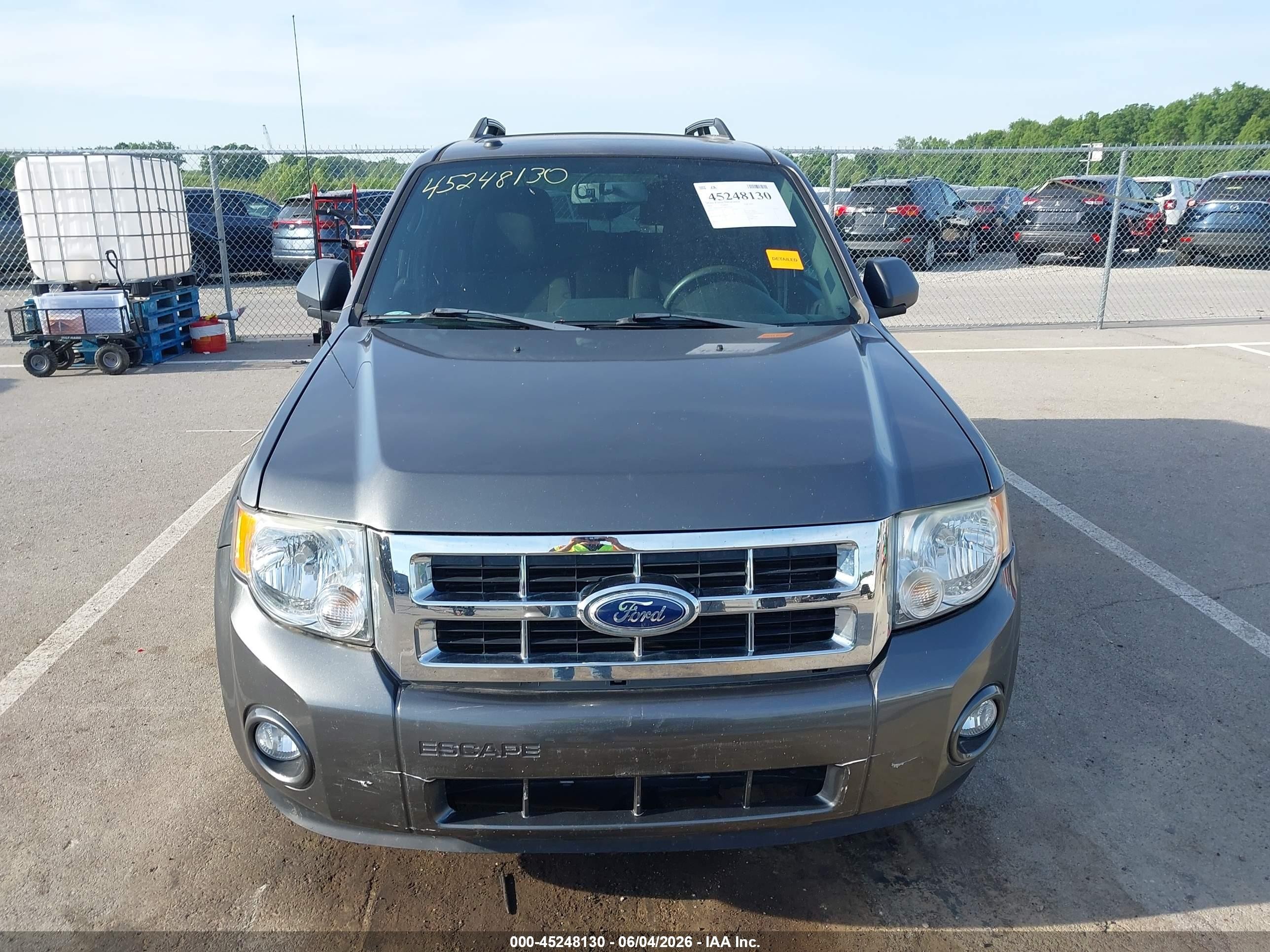 2010 Ford Escape Xlt Gray vin: 1FMCU0D7XAKC04296
