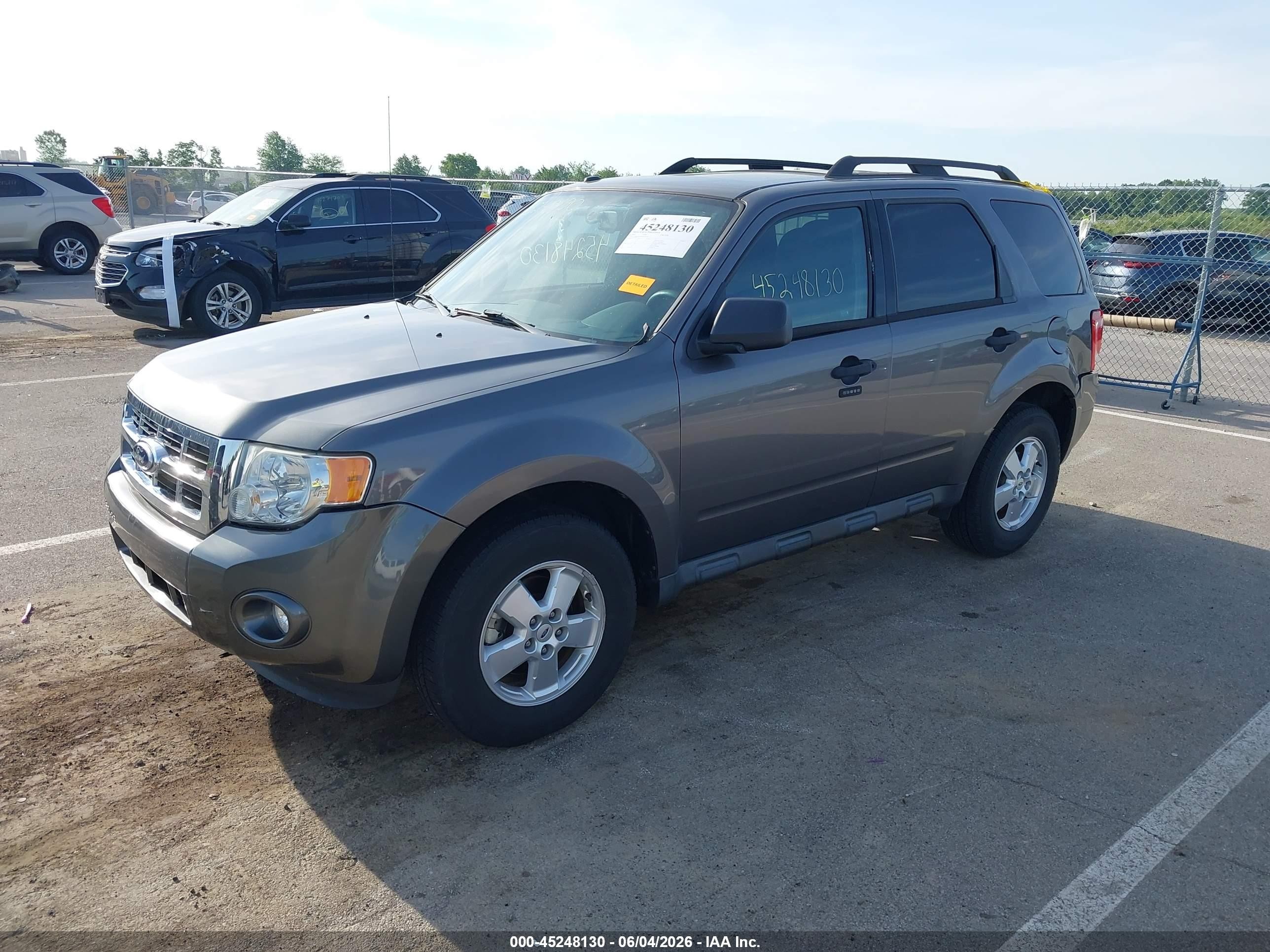 2010 Ford Escape Xlt Gray vin: 1FMCU0D7XAKC04296