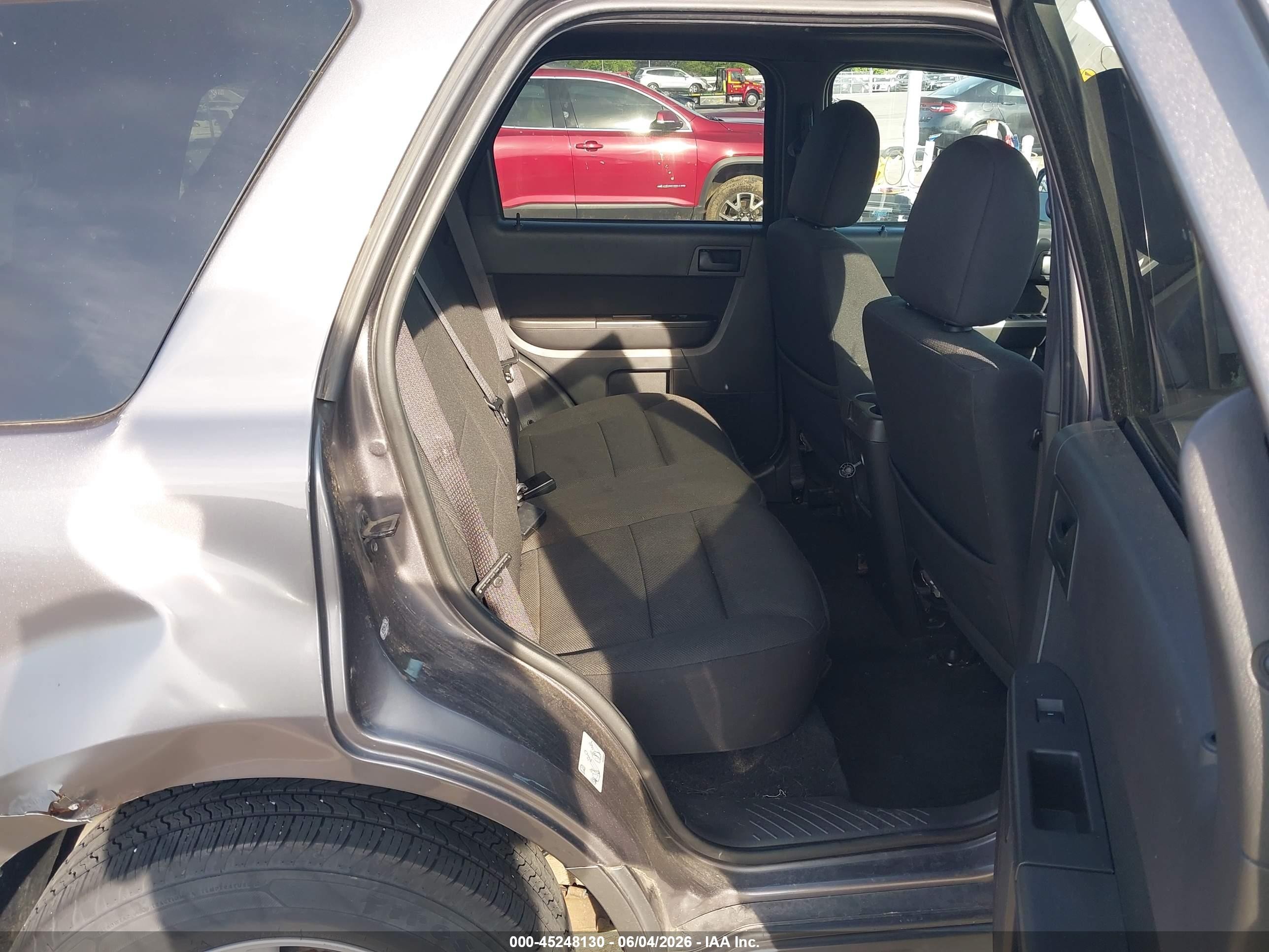 2010 Ford Escape Xlt Gray vin: 1FMCU0D7XAKC04296