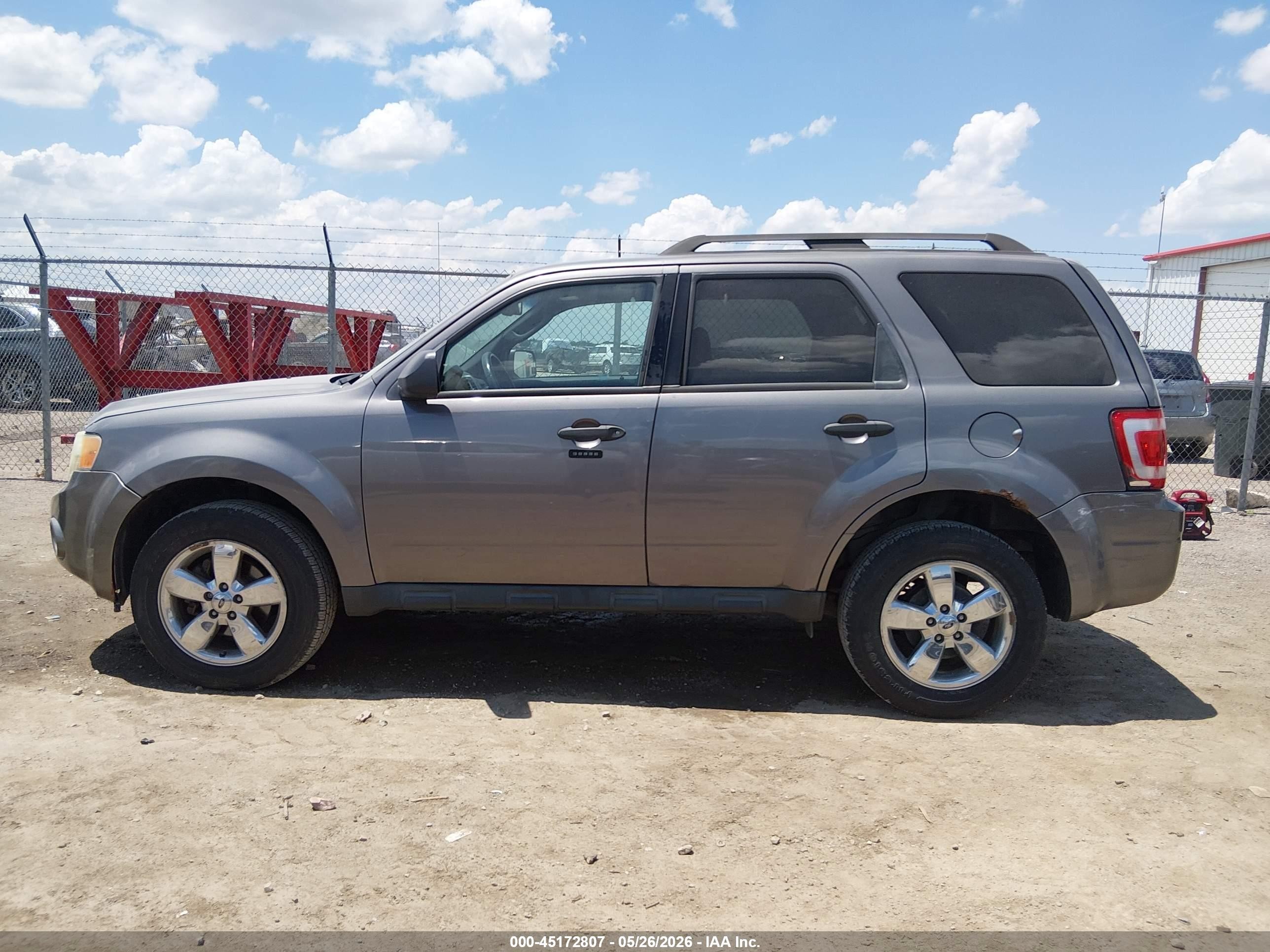 2010 Ford Escape Xlt Gray vin: 1FMCU0D7XAKD32666