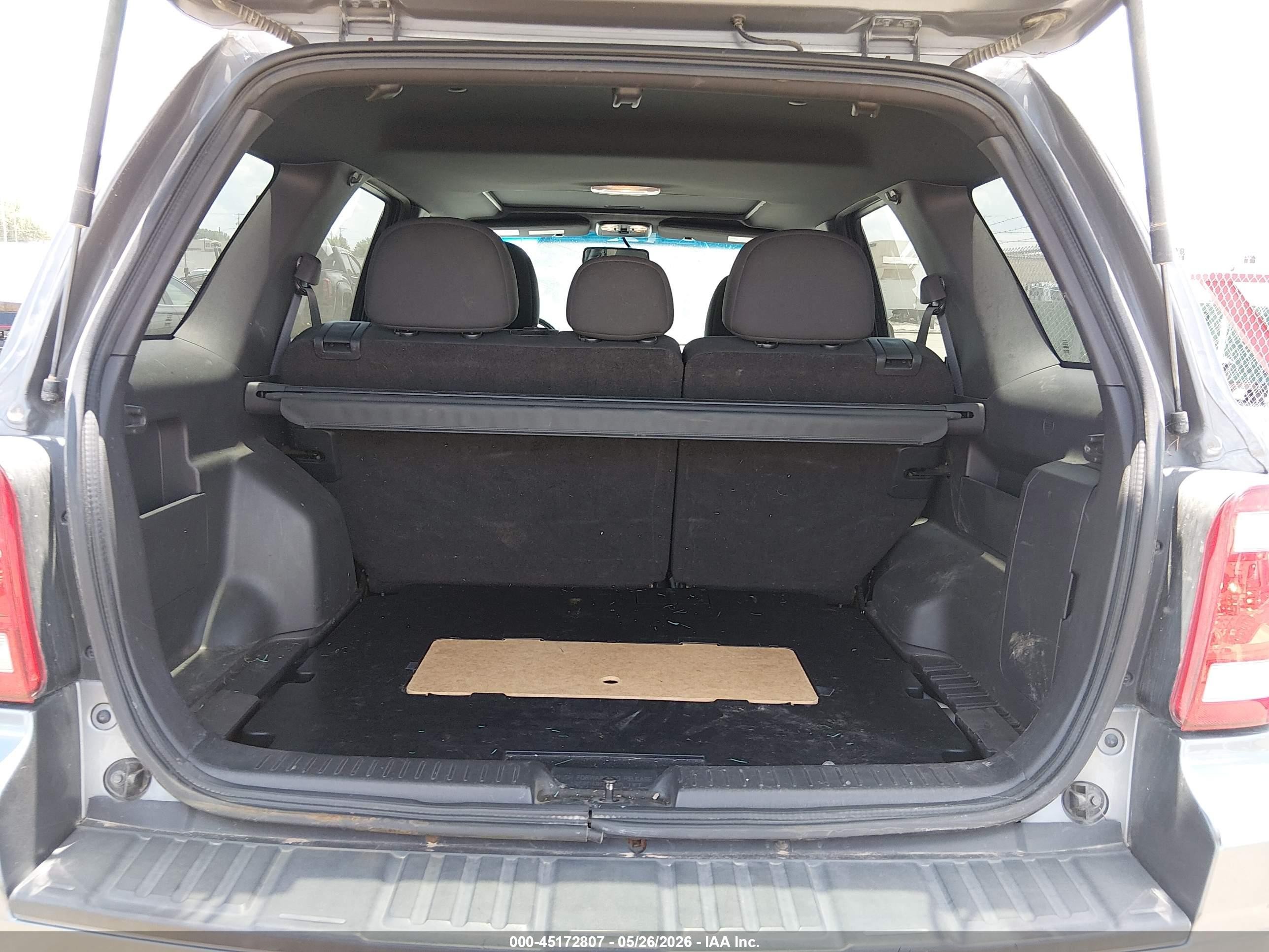 2010 Ford Escape Xlt Gray vin: 1FMCU0D7XAKD32666