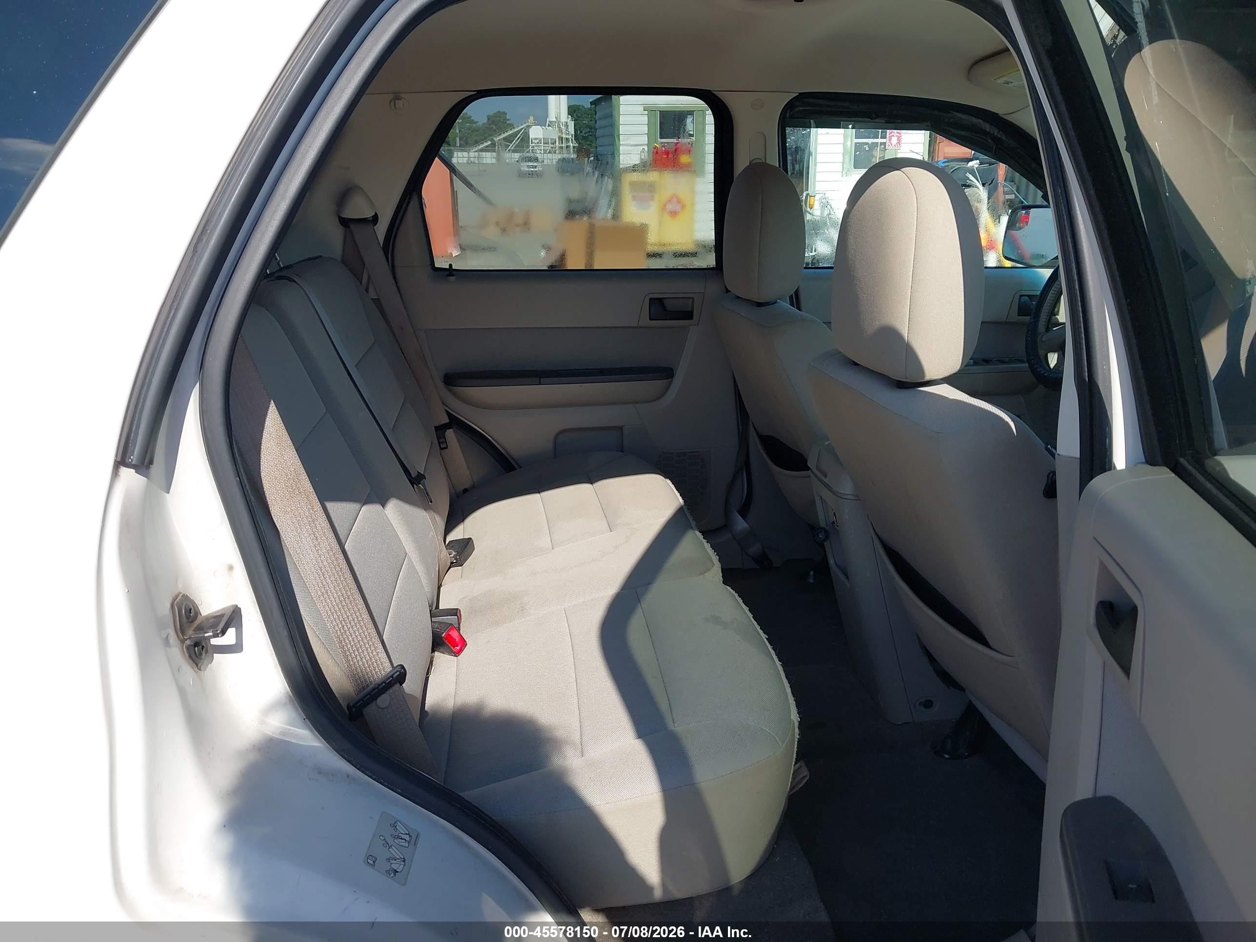 2011 Ford Escape Xlt White vin: 1FMCU0D7XBKA63103