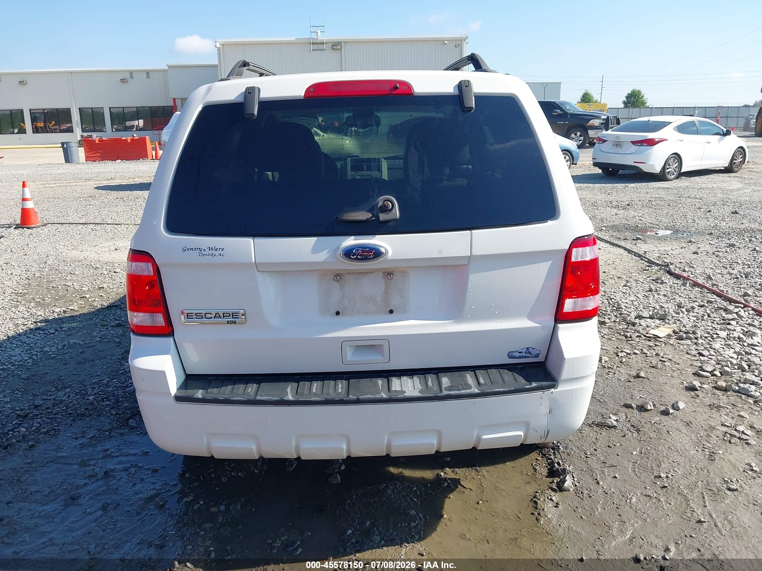 2011 Ford Escape Xlt White vin: 1FMCU0D7XBKA63103