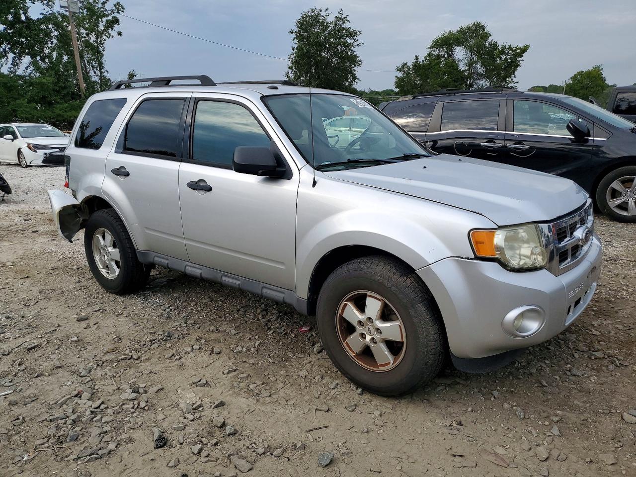 2011 Ford Escape Xlt Silver vin: 1FMCU0D7XBKB36454