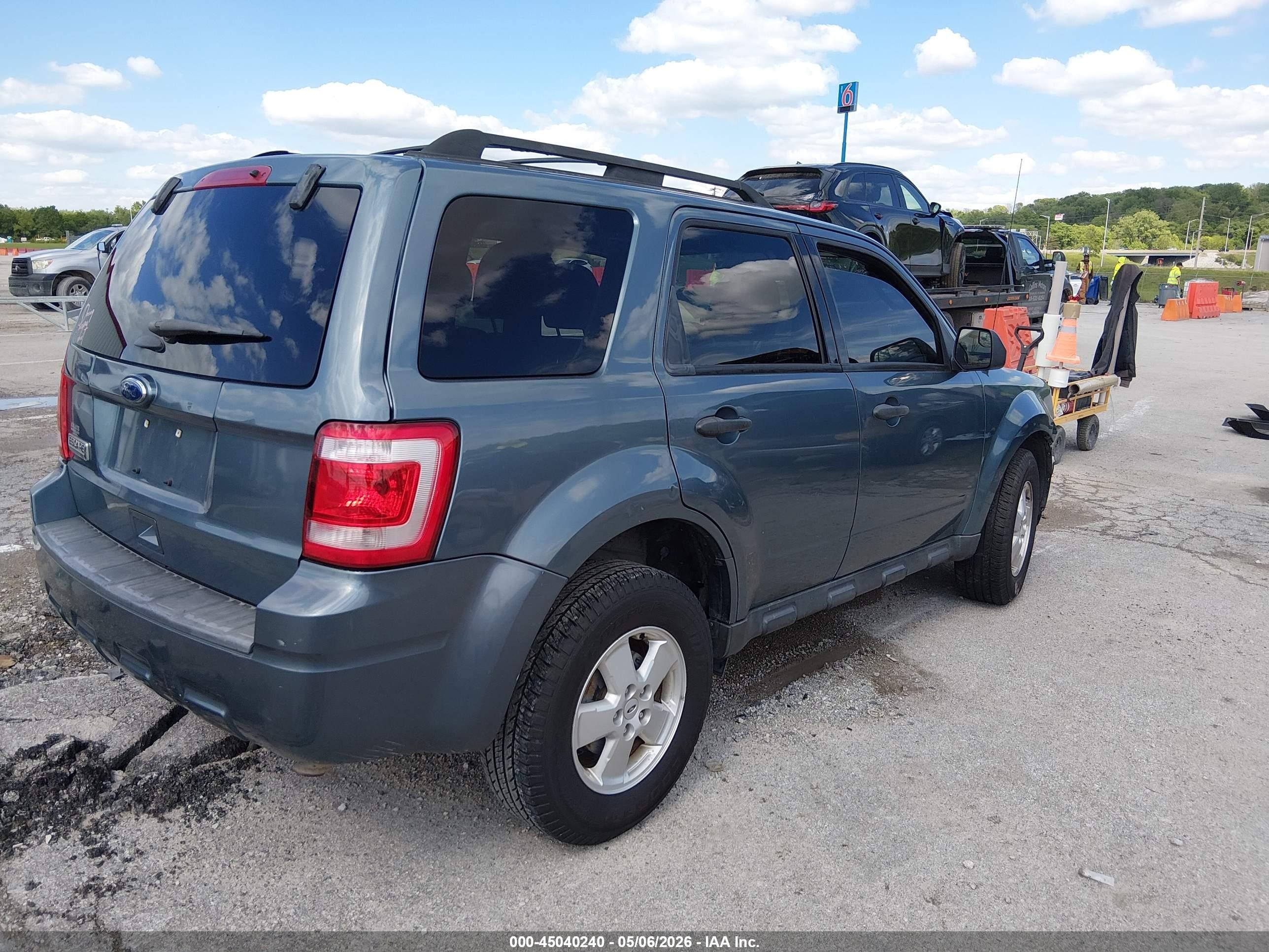 2011 Ford Escape Xlt Gray vin: 1FMCU0D7XBKC01383