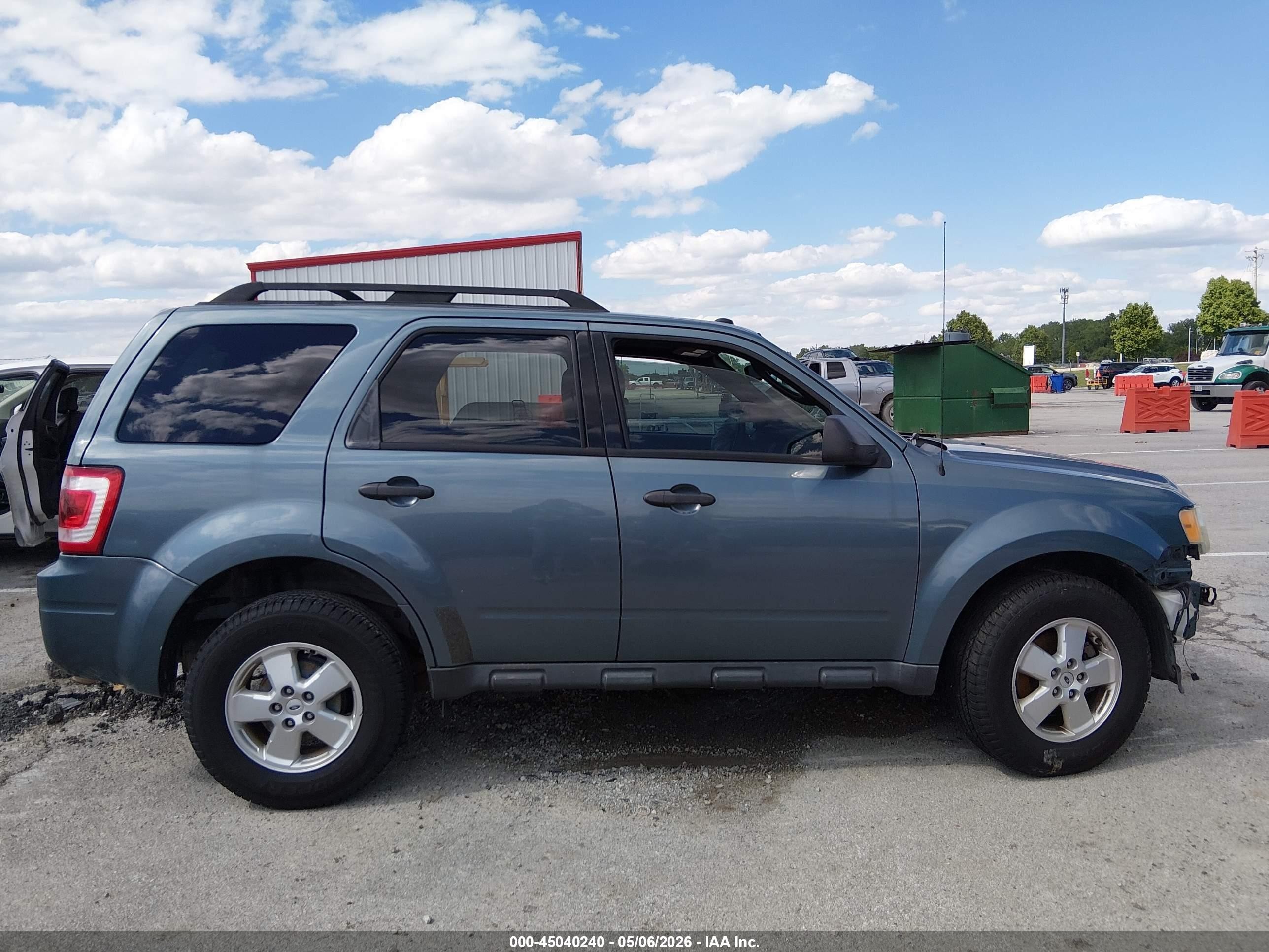 2011 Ford Escape Xlt Gray vin: 1FMCU0D7XBKC01383