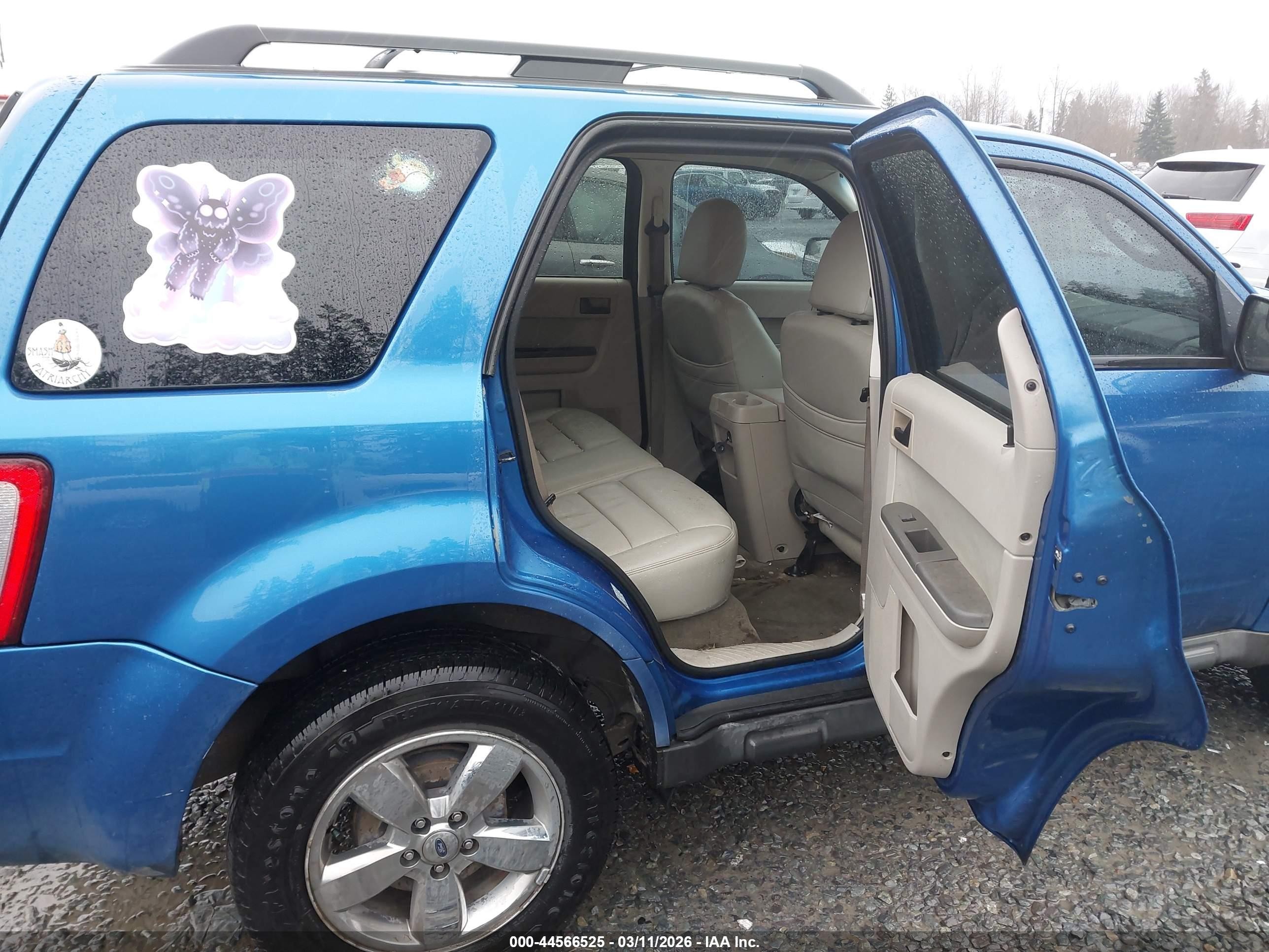 2011 Ford Escape Xlt Blue vin: 1FMCU0D7XBKC01772