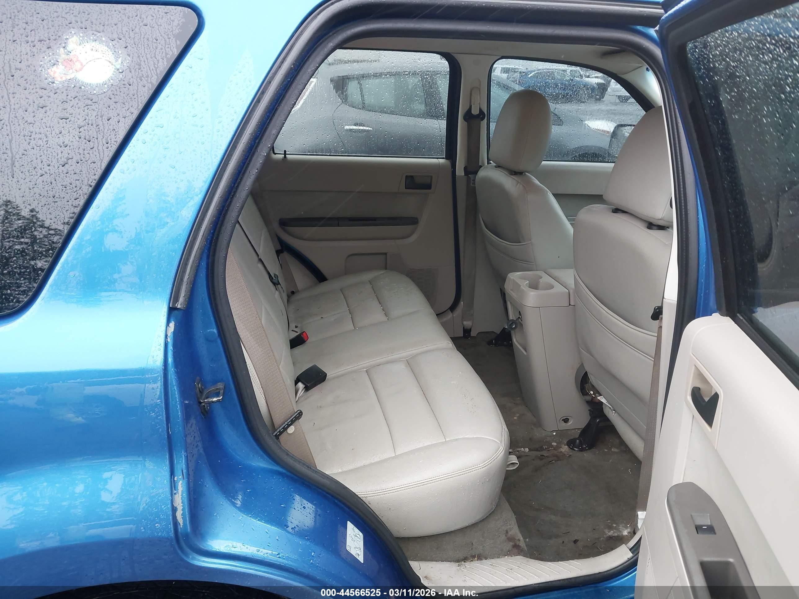 2011 Ford Escape Xlt Blue vin: 1FMCU0D7XBKC01772