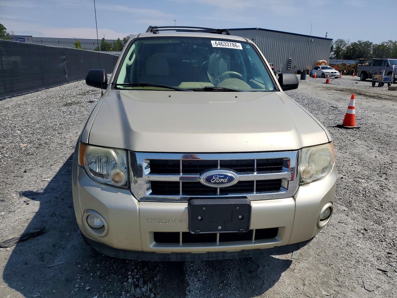 2011 Ford Escape Xlt Beige vin: 1FMCU0D7XBKC40474