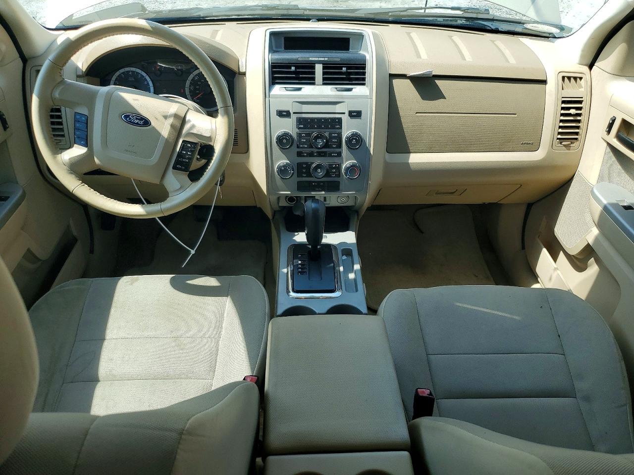 2011 Ford Escape Xlt Beige vin: 1FMCU0D7XBKC40474