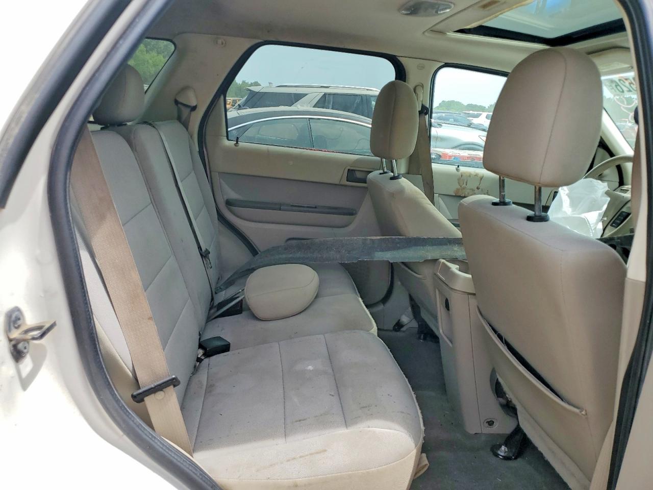 2012 Ford Escape Xlt White vin: 1FMCU0D7XCKA05526