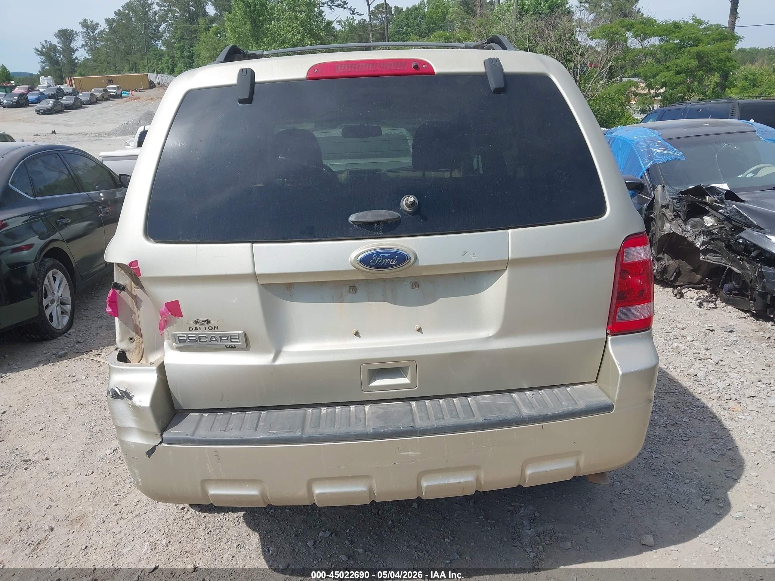 2012 Ford Escape Xlt Золотой vin: 1FMCU0D7XCKB48749