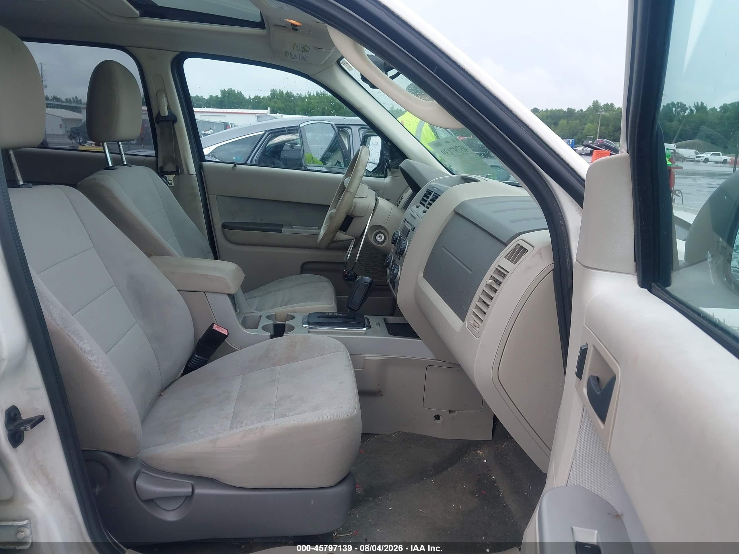 2012 Ford Escape Xlt White vin: 1FMCU0D7XCKC51850