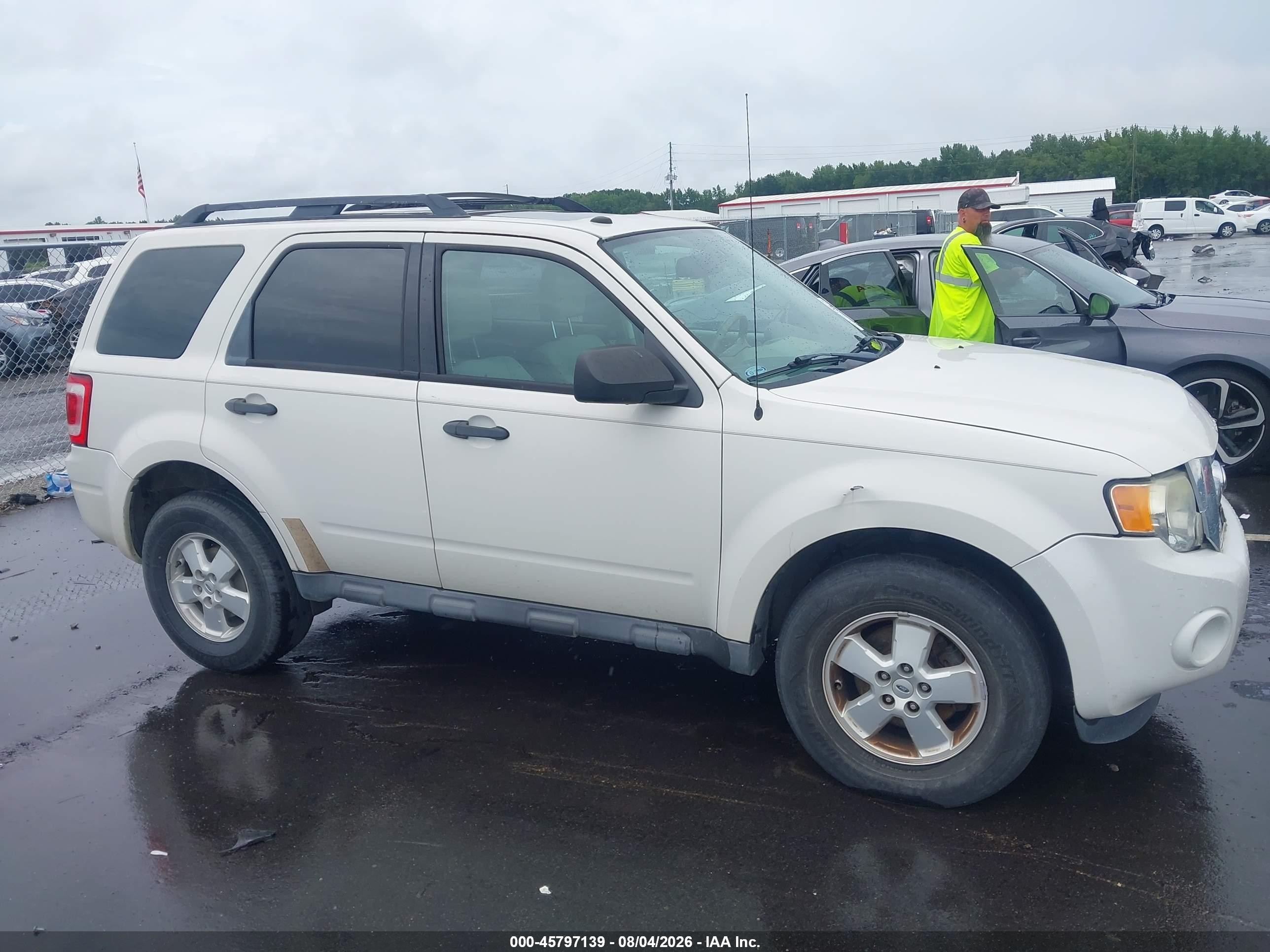 2012 Ford Escape Xlt White vin: 1FMCU0D7XCKC51850