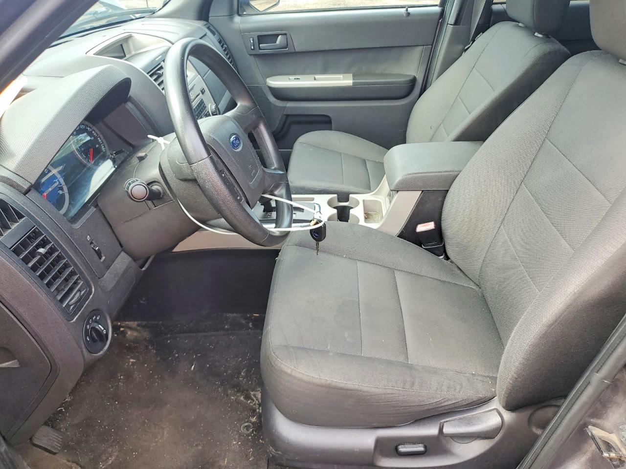 2010 Ford Escape Xlt Серый vin: 1FMCU0DG0AKD03323