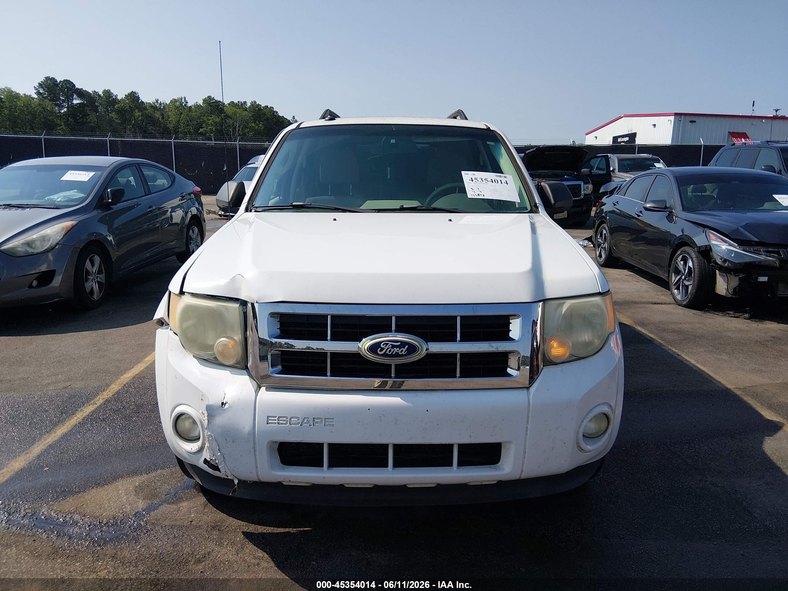 2011 Ford Escape Xlt White vin: 1FMCU0DG0BKA69377