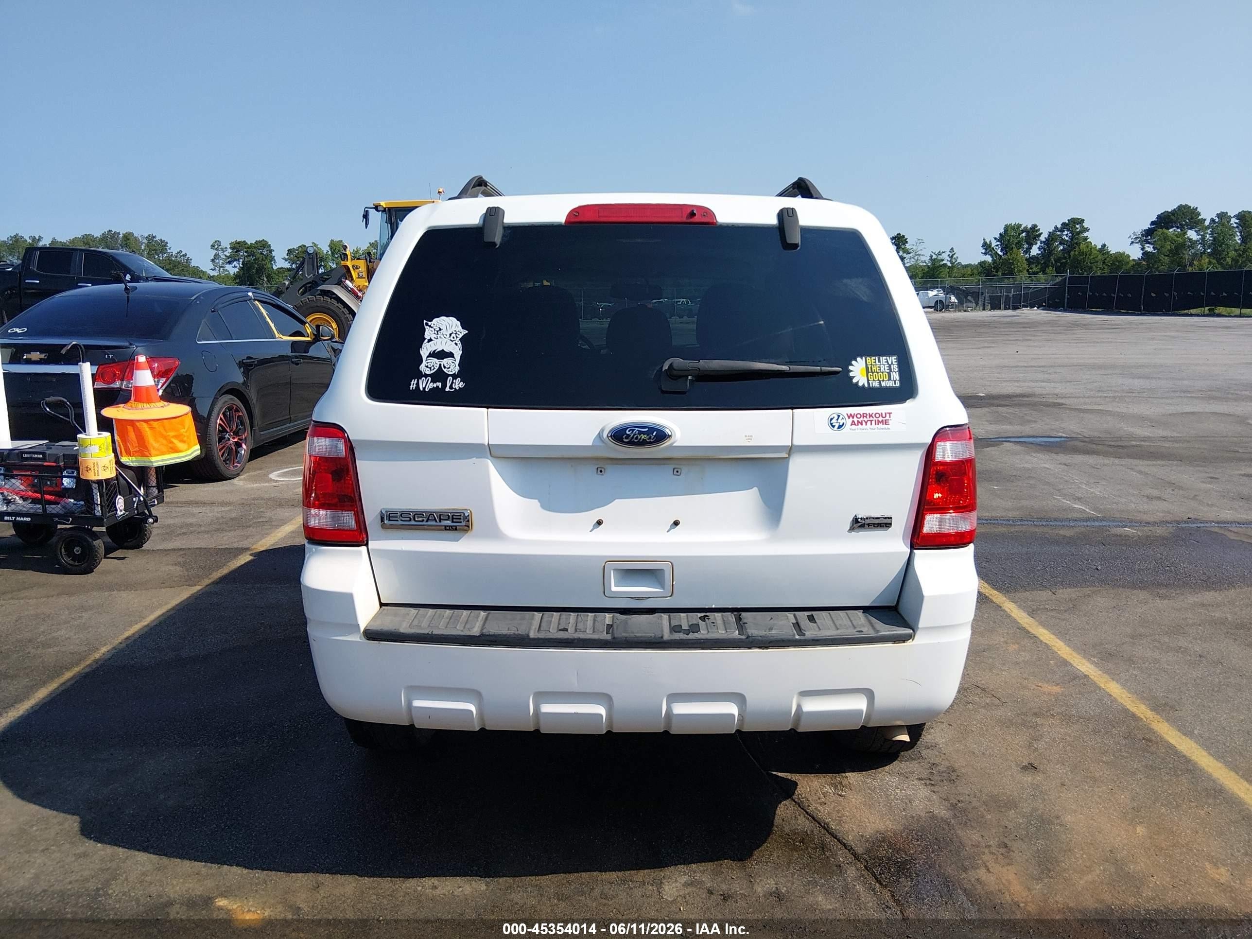 2011 Ford Escape Xlt White vin: 1FMCU0DG0BKA69377
